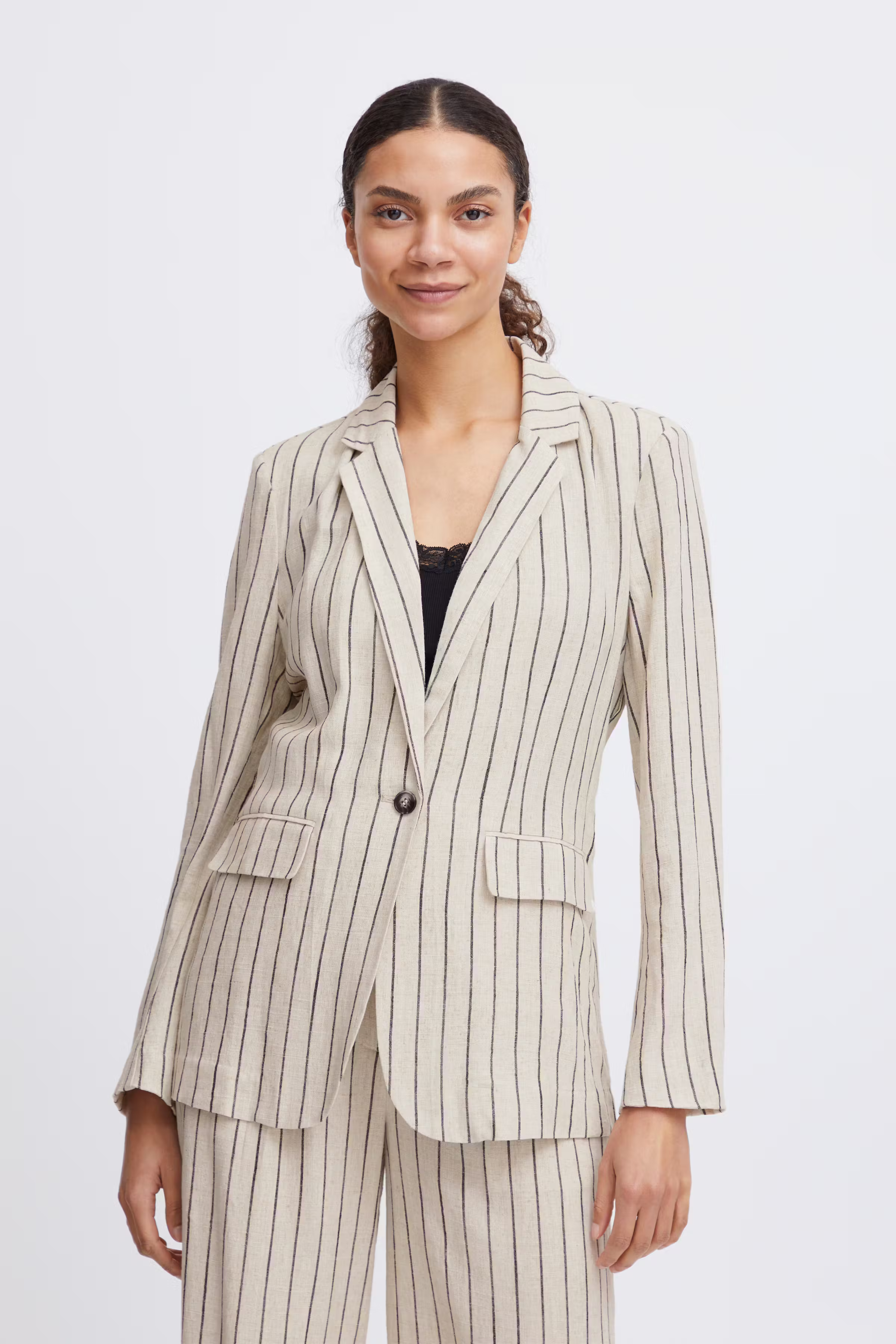 BYJOHANNA Blazer LOOKBOOK FRONT 20814850-203201