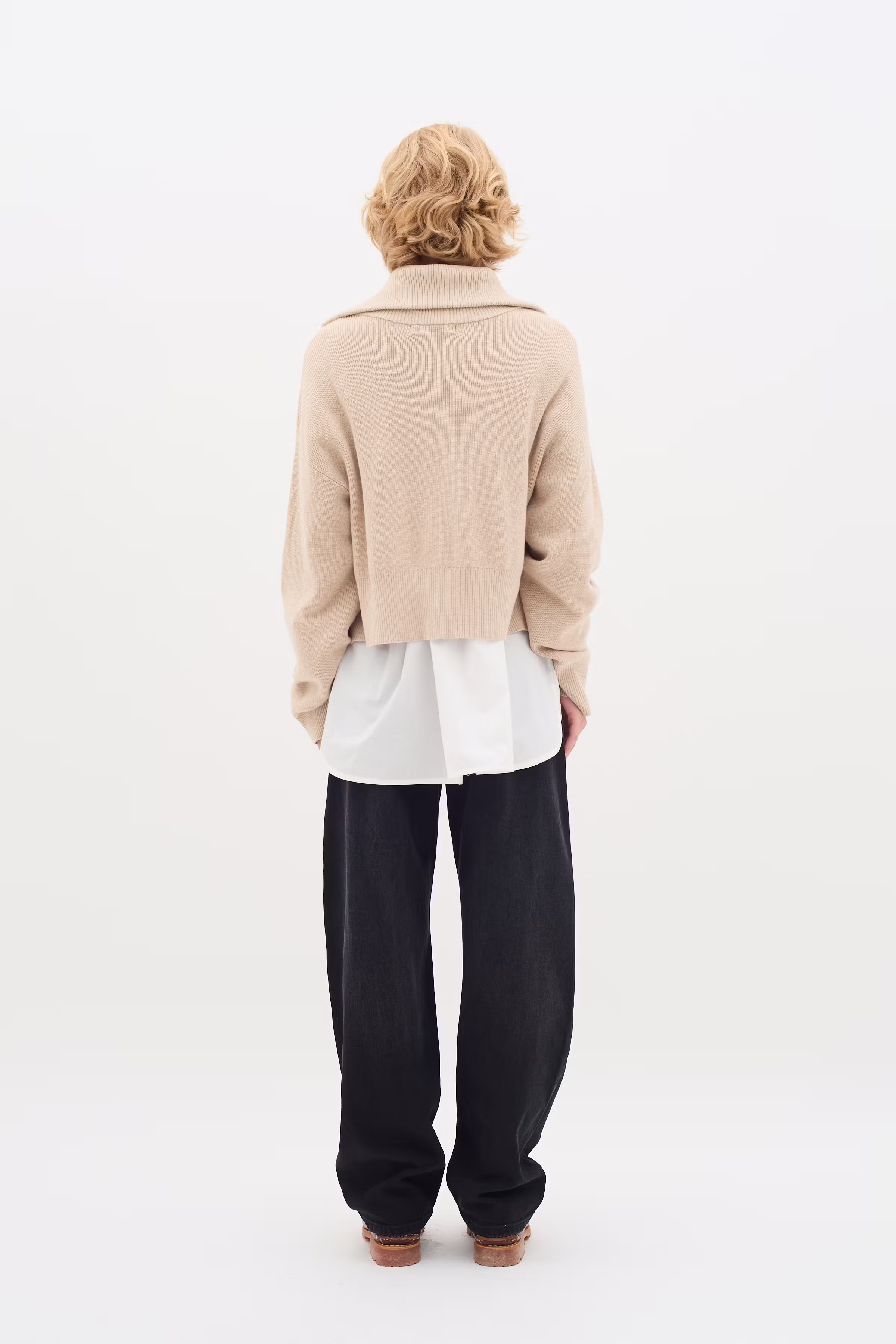 PheiIW Jeans LOOKBOOK BACK 30110653-194008