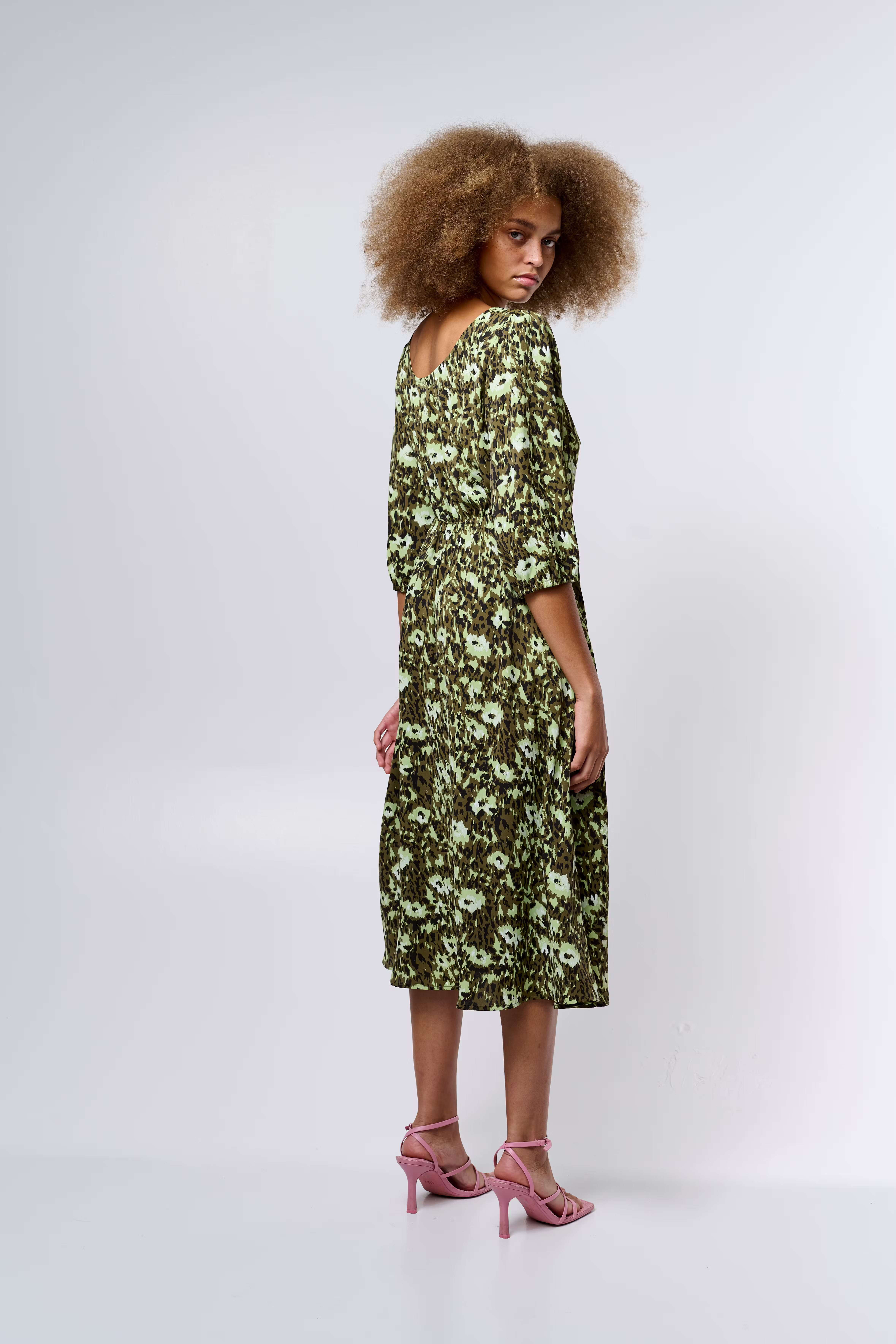 IXKAPI Kjole LOCATION NONE 20118509-150525