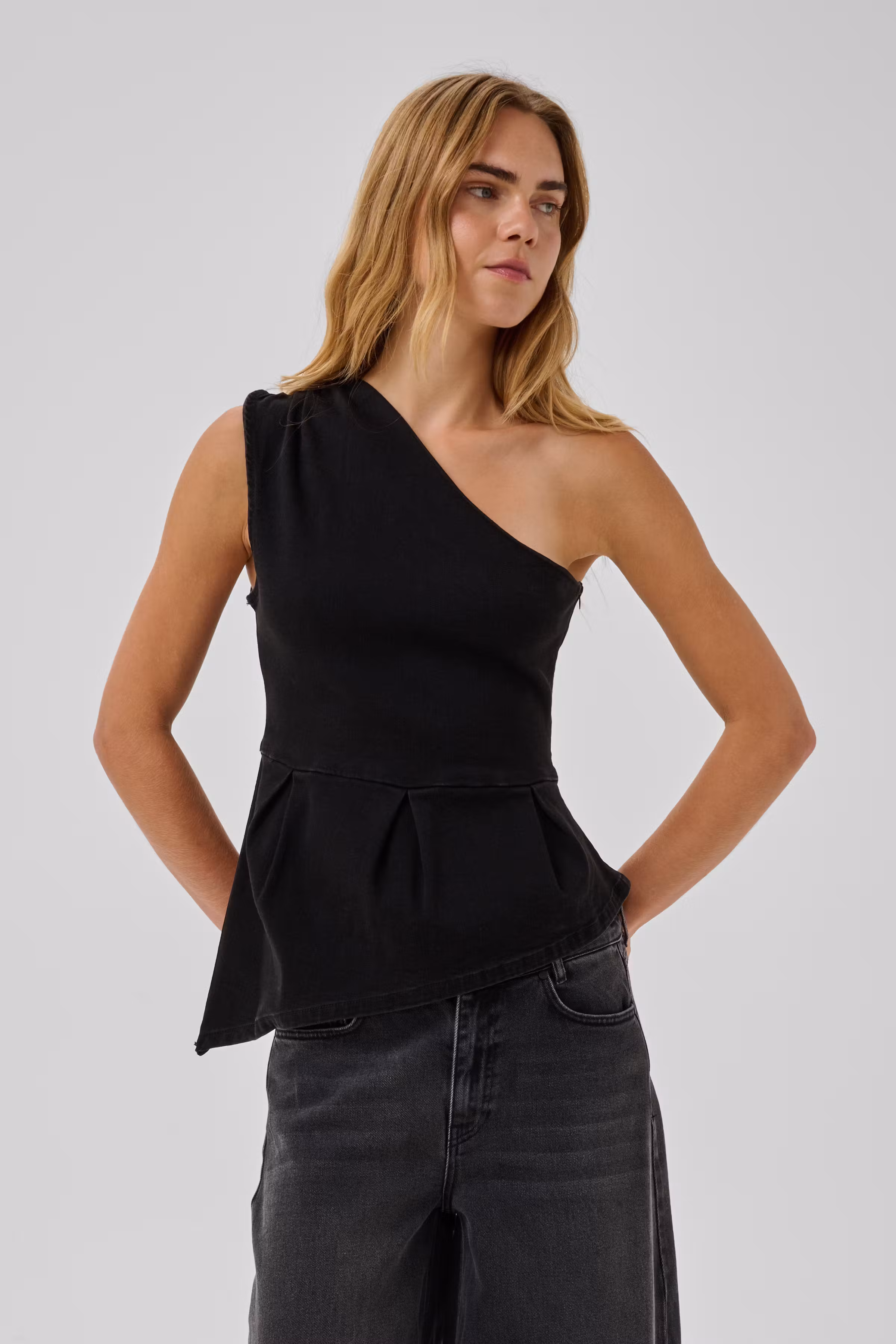 MWElodie Bluse LOOKBOOK FRONT 10705745-100069