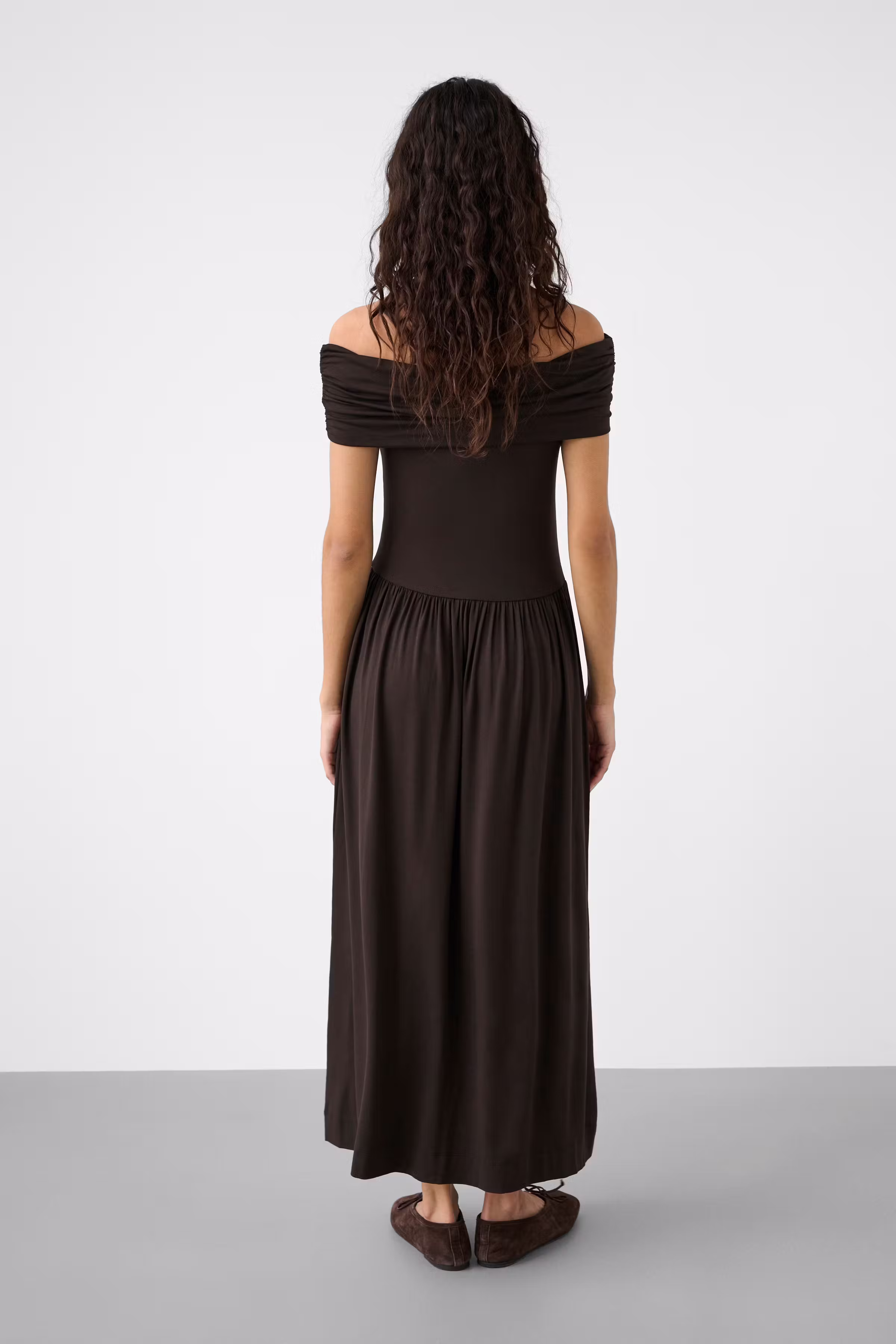 SLHanadi Kjole LOOKBOOK BACK 30408524-191109