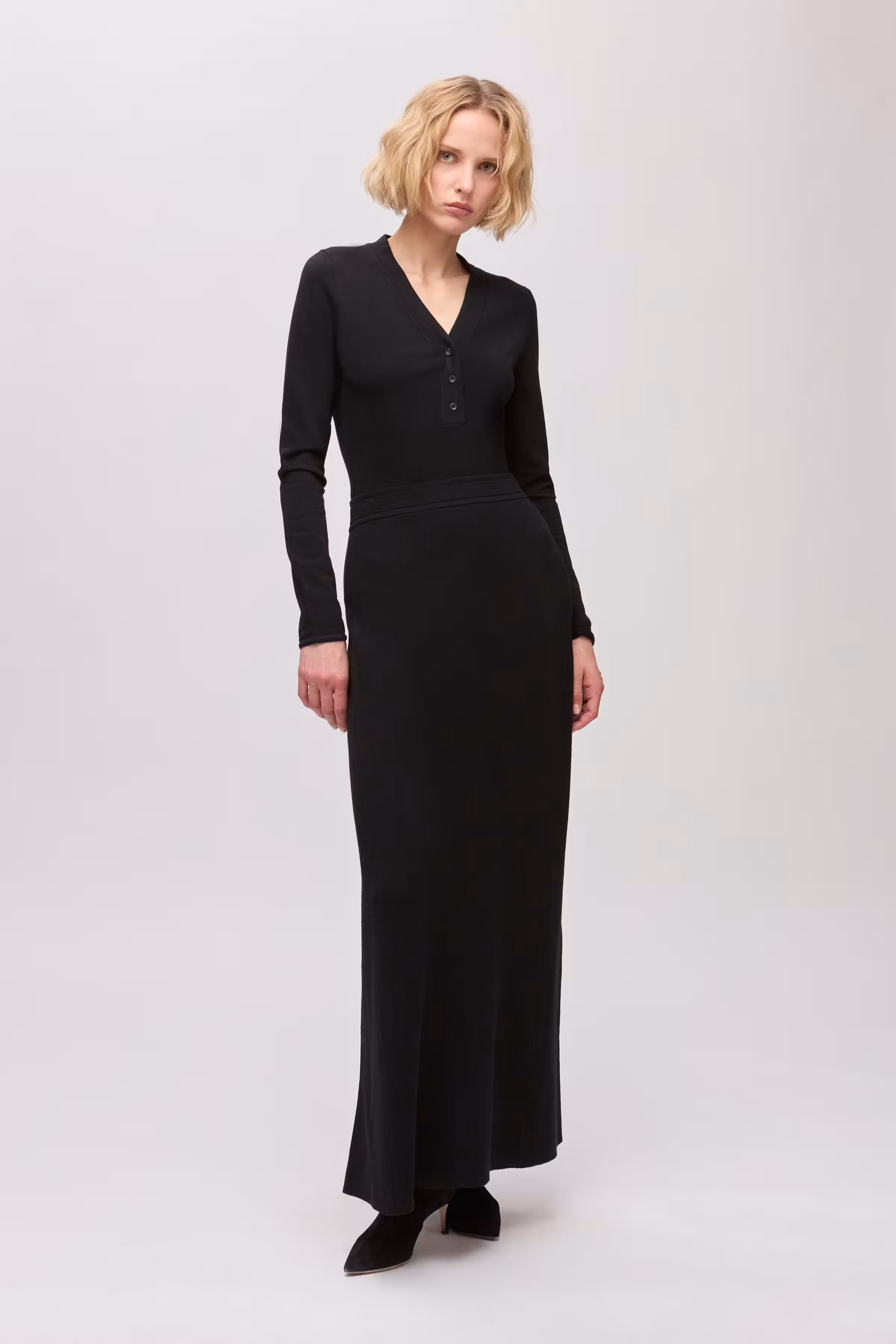 IOFeria LOOKBOOK FRONT 30600719-BK999