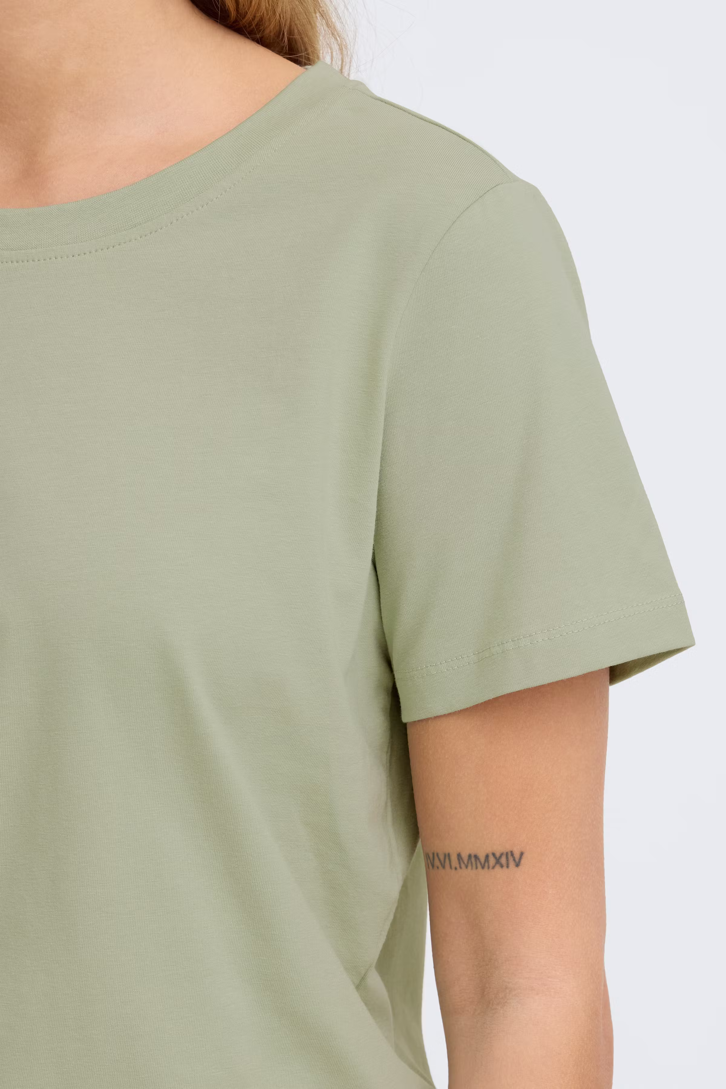 FRZashoulder T-shirt LOOKBOOK DETAIL 20605388-160110