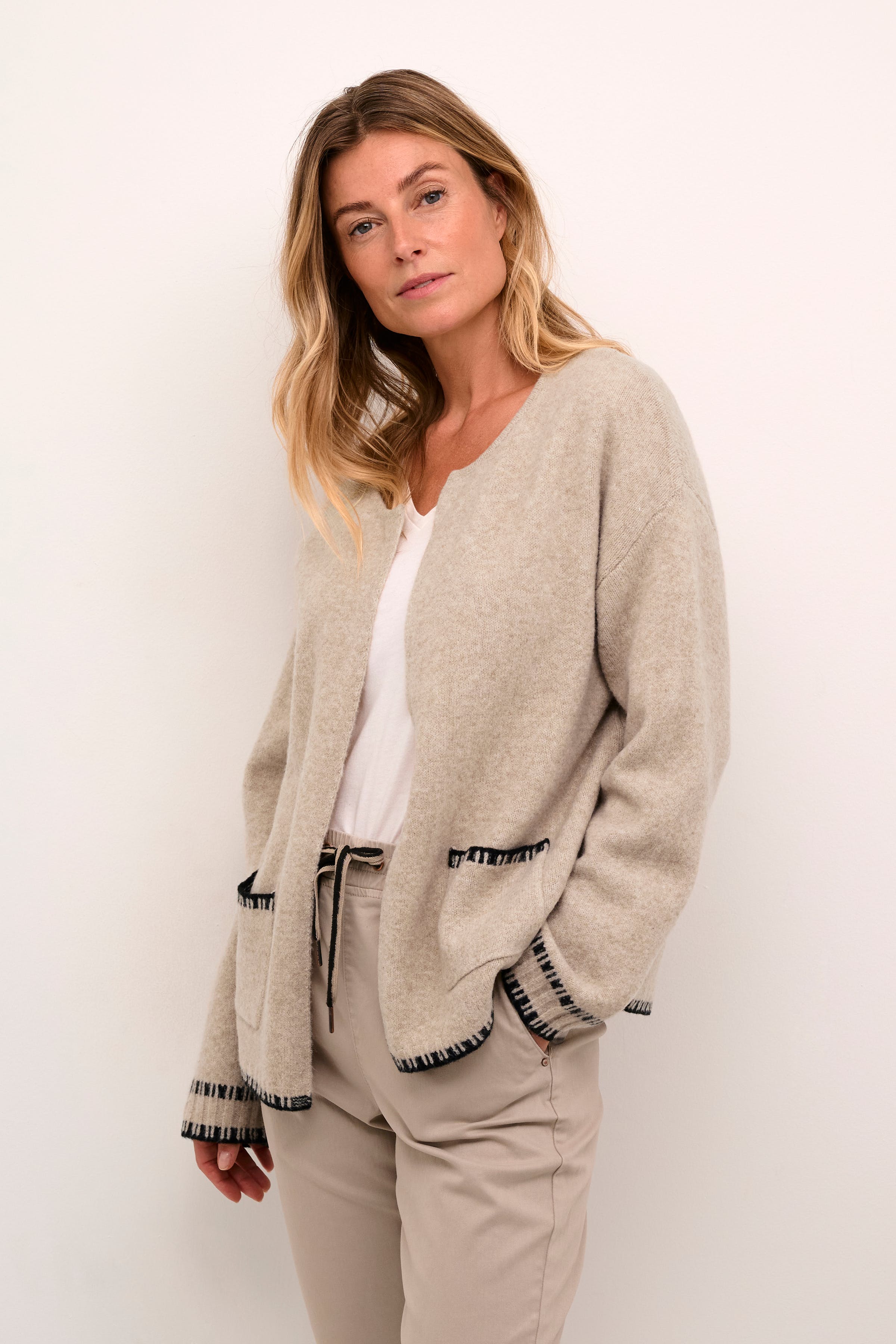 CROnie Vest LOOKBOOK FRONT 10613136-107473