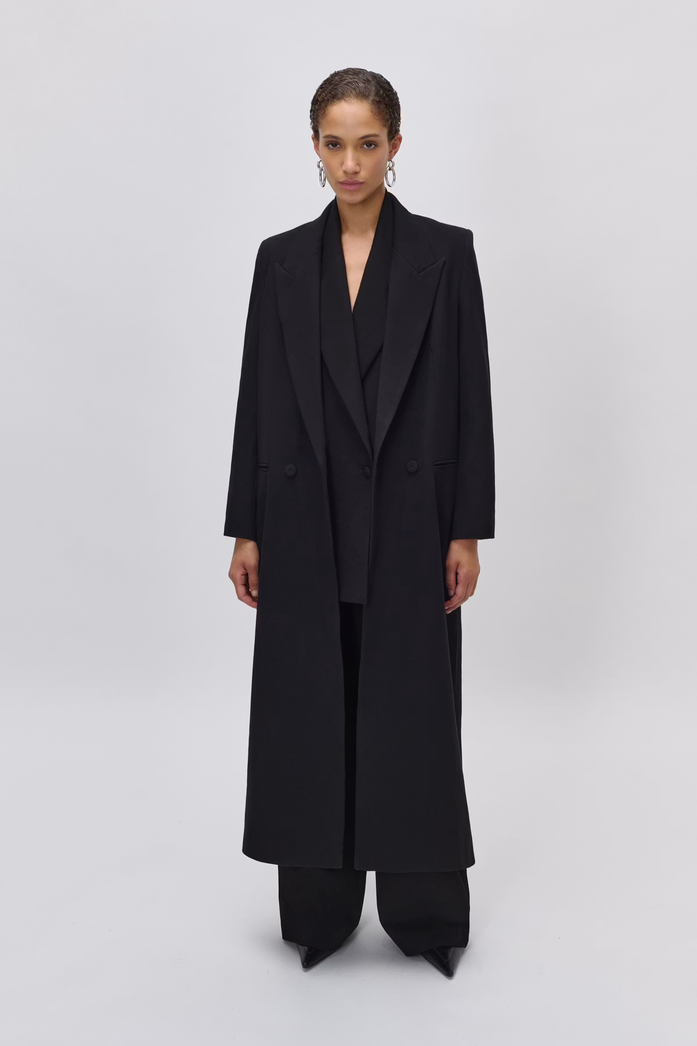 IOJil Coat LOOKBOOK FRONT 30600560-BK999