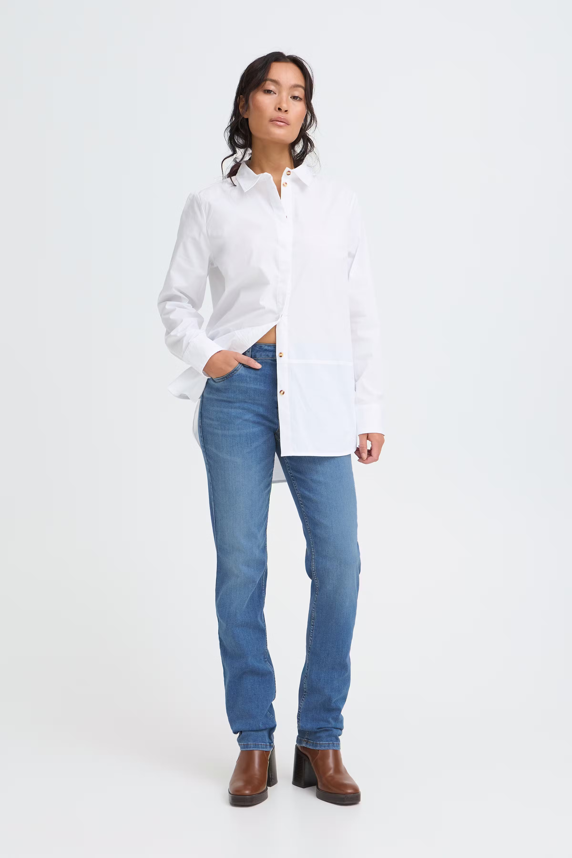 PZEMMA HW Jeans Medium Straight Leg LOOKBOOK FRONT 50206336-200005