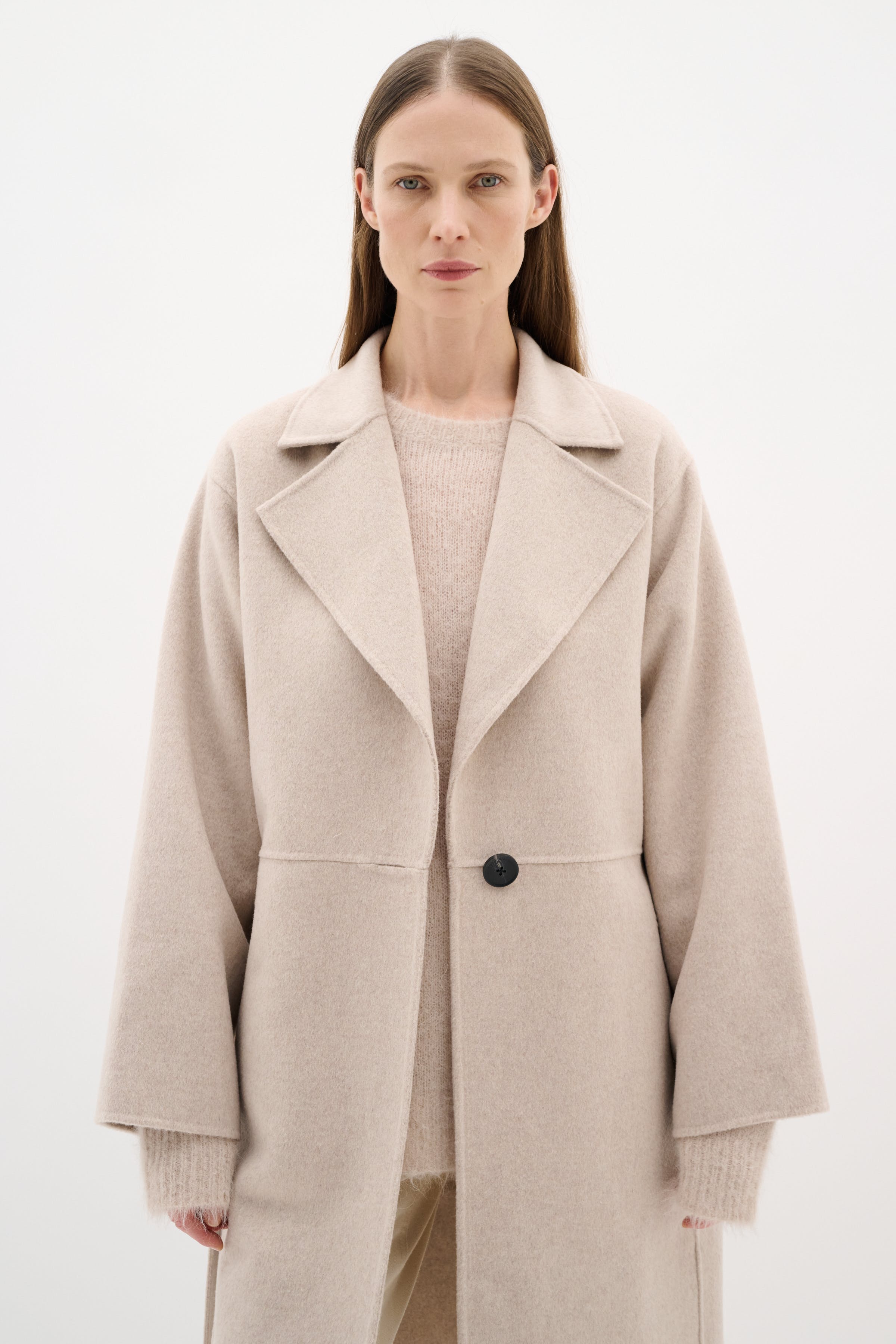 YillaIW Kåpe LOOKBOOK FRONT 30110609-300002