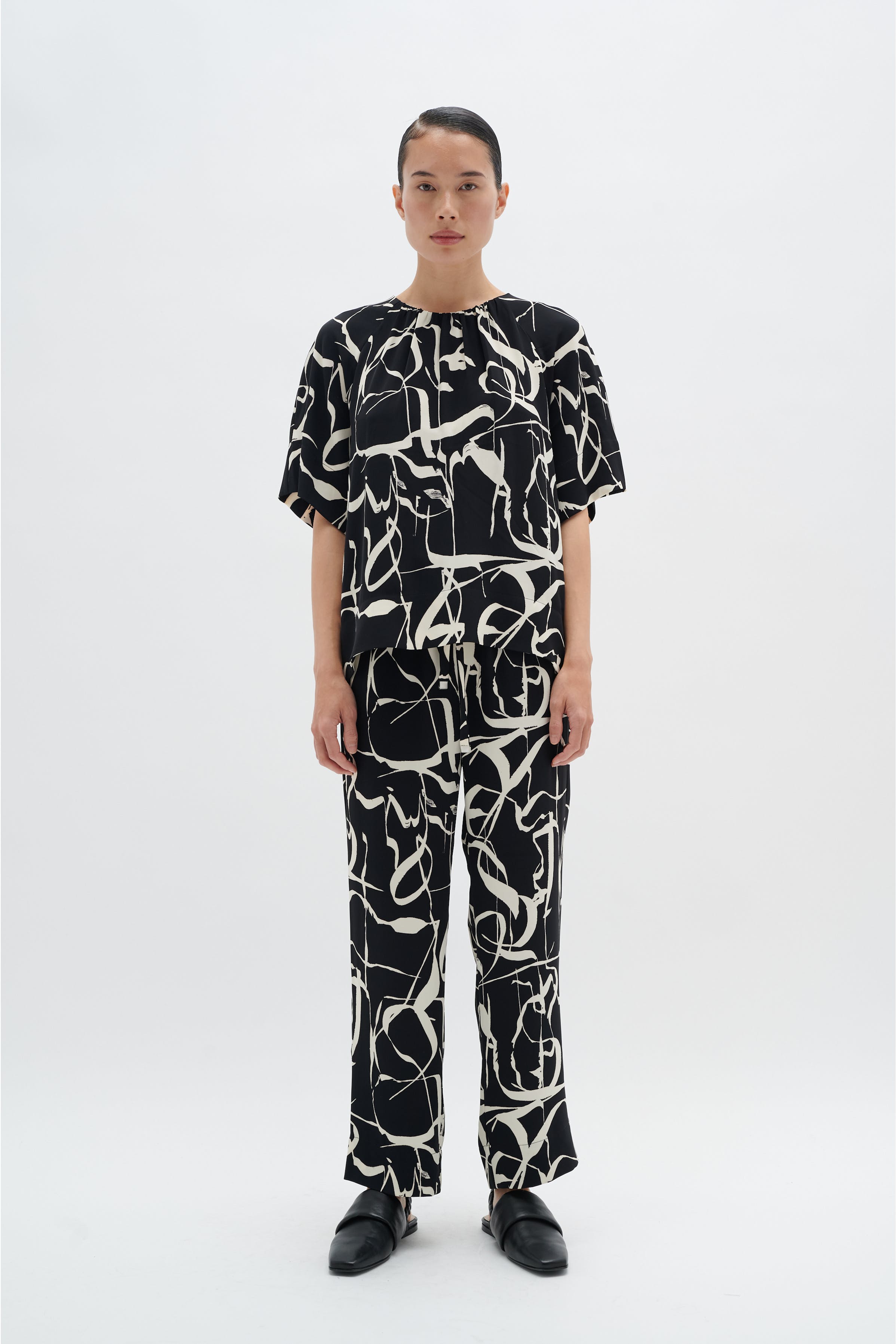 PaileyIW Bluse LOOKBOOK FRONT 30108534-302171