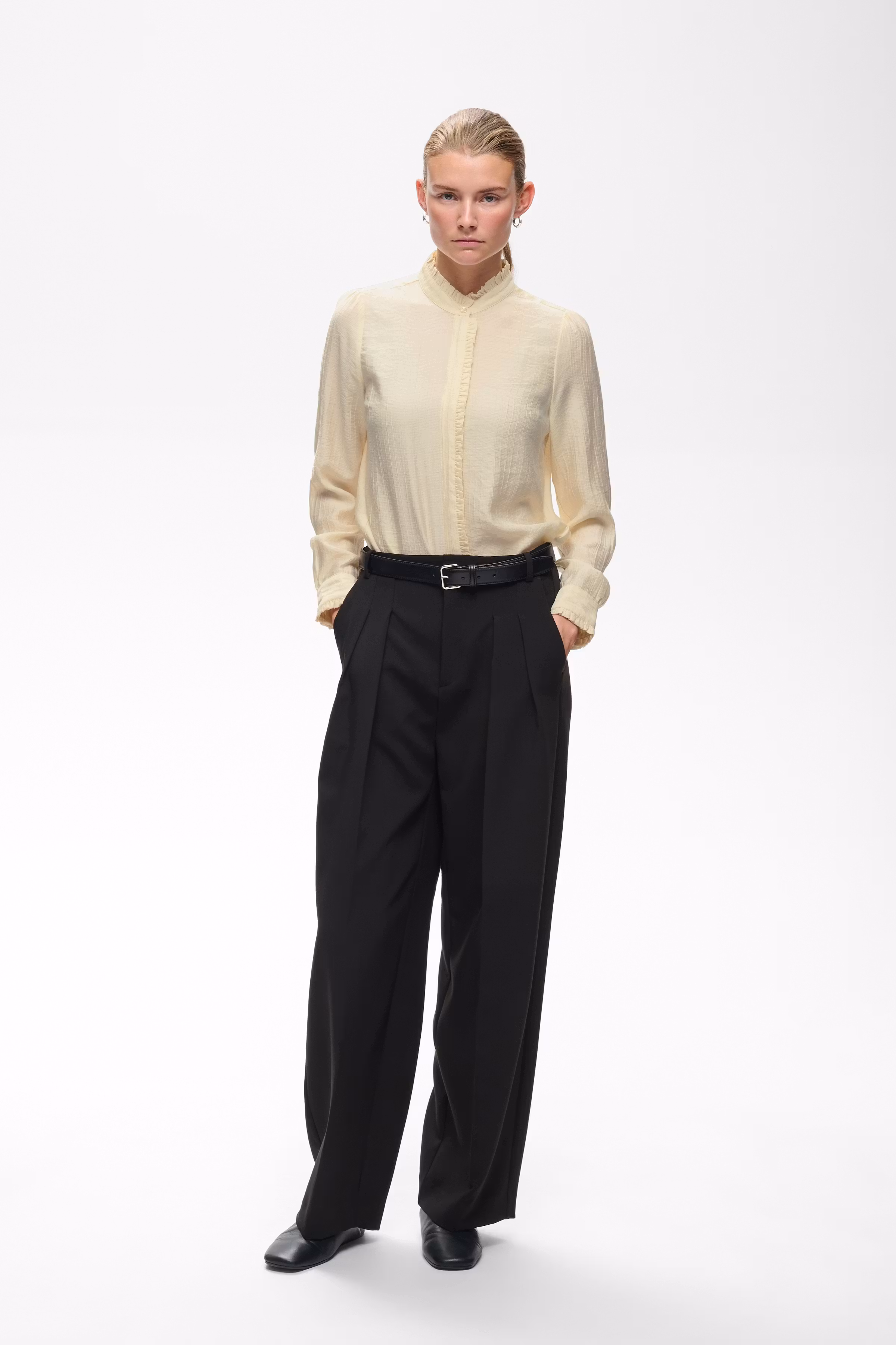 TrishjaIW Skjorte LOOKBOOK FRONT 30111344-120601