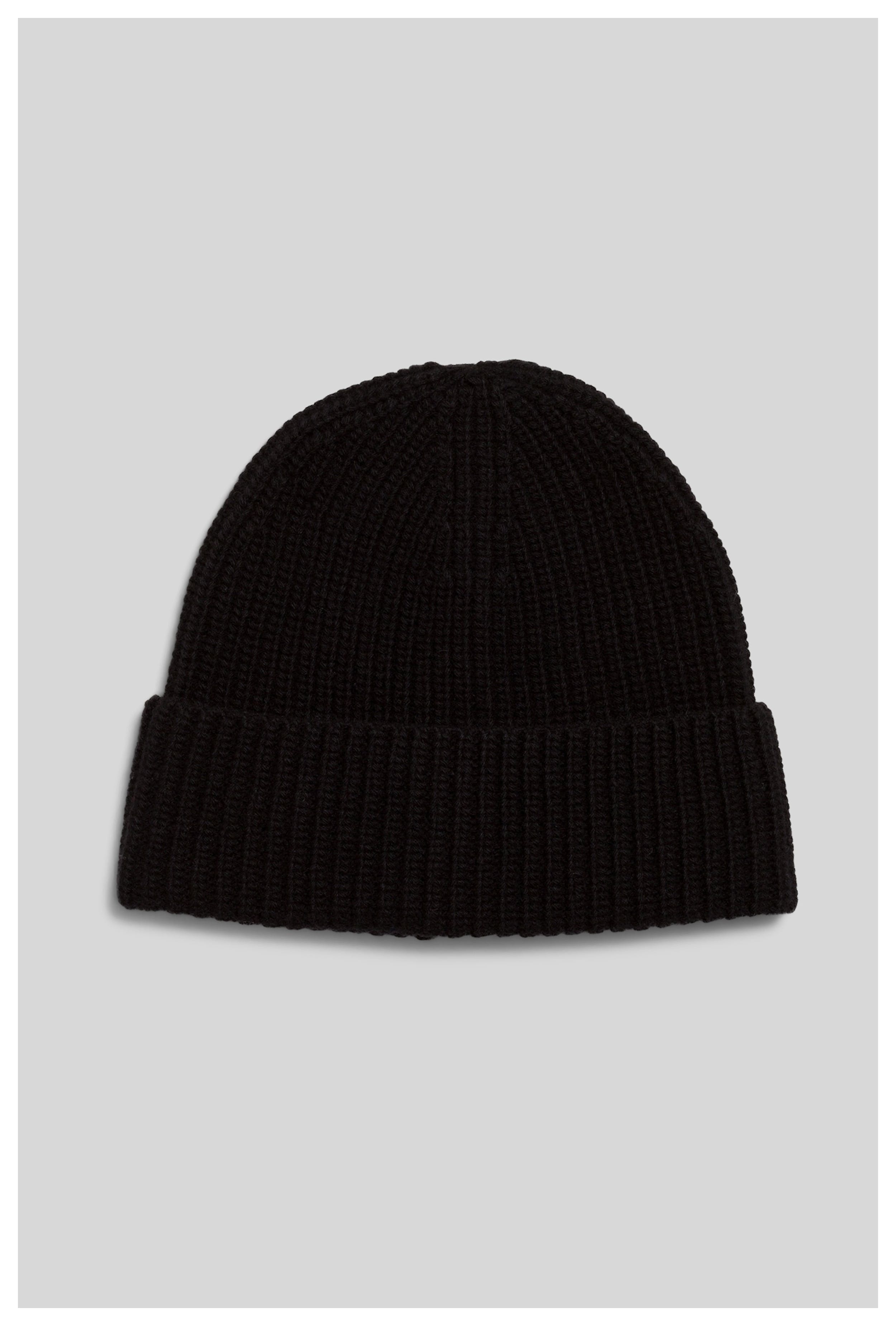 AMBER BEANIE PACK FRONT 30600716-BK999