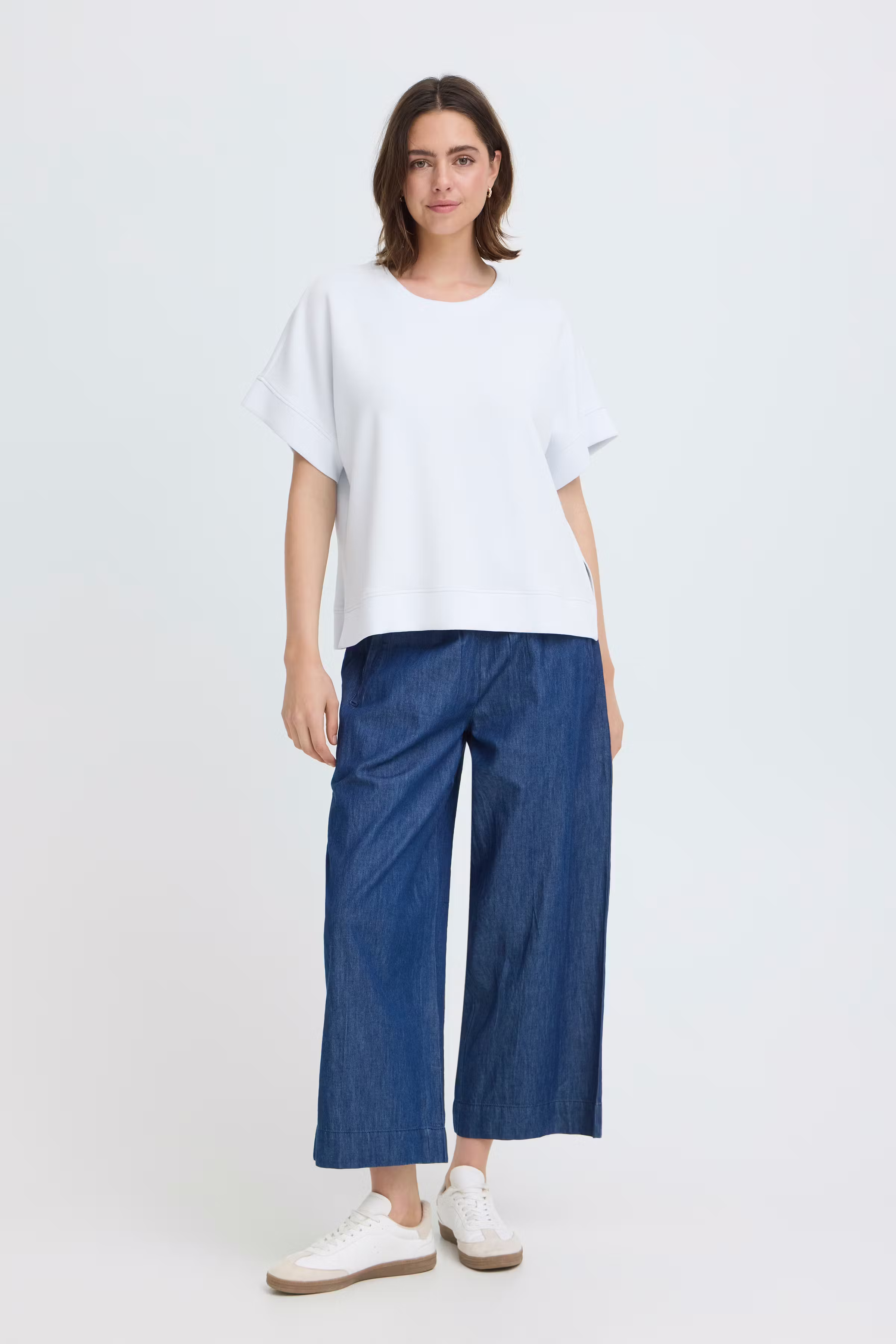 FRAURORA T-shirt LOOKBOOK FRONT 20617749-124303