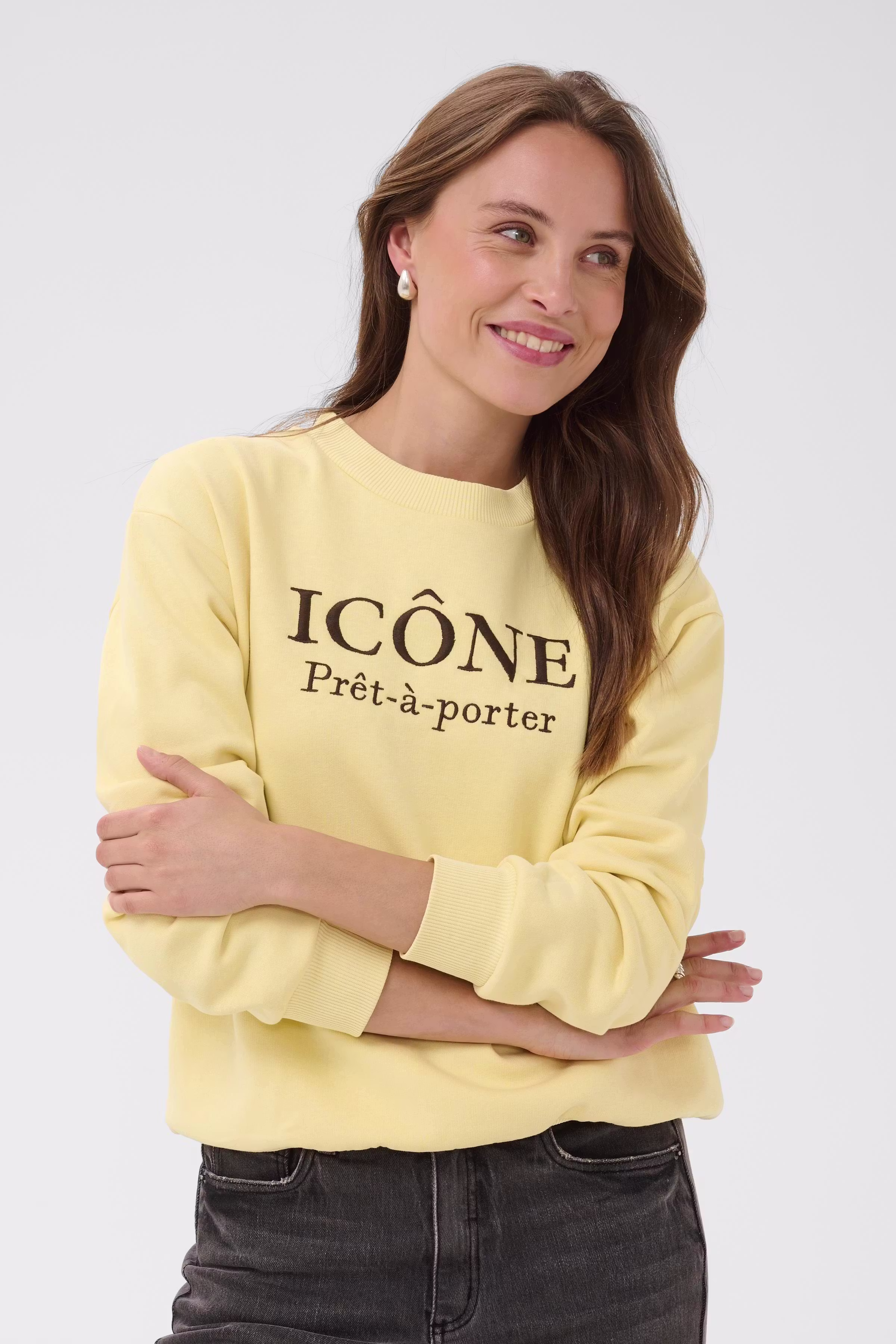 KAroseanne Sweatshirt LOOKBOOK FRONT 10511884-130822