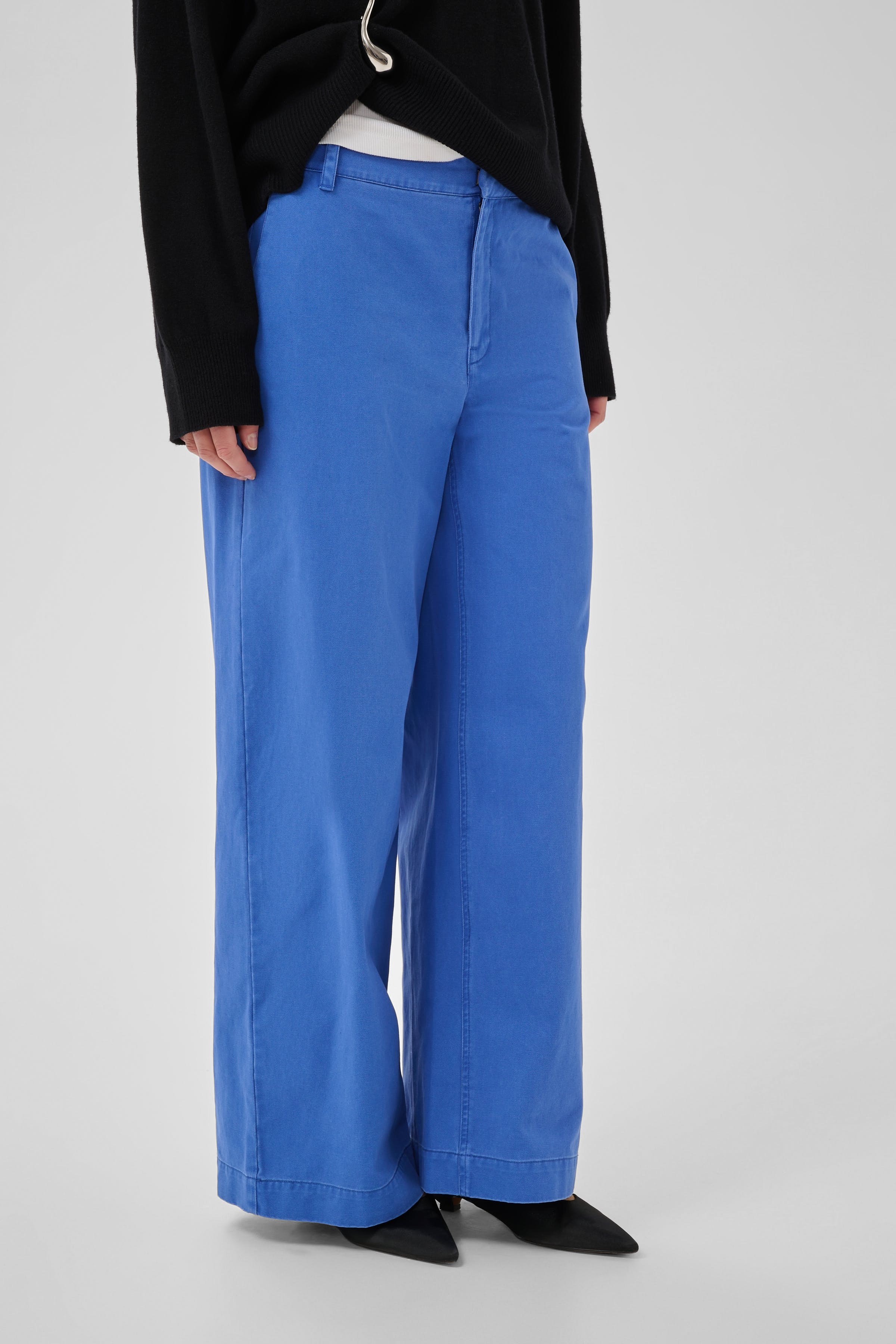 MWLisva Wide jeans LOOKBOOK FRONT 10705437-110081