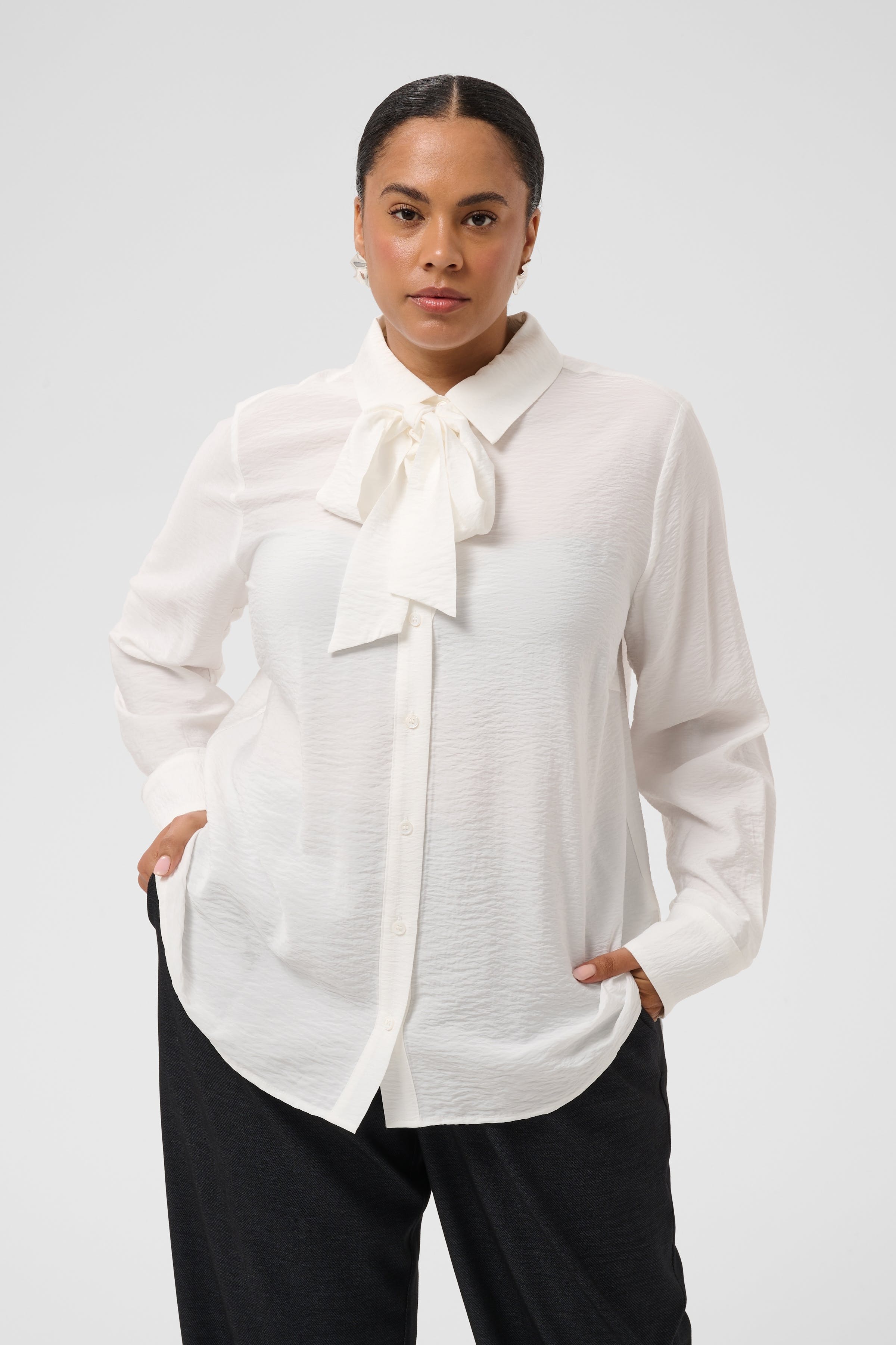 KCgila Hemd LOOKBOOK FRONT 10584359-110602