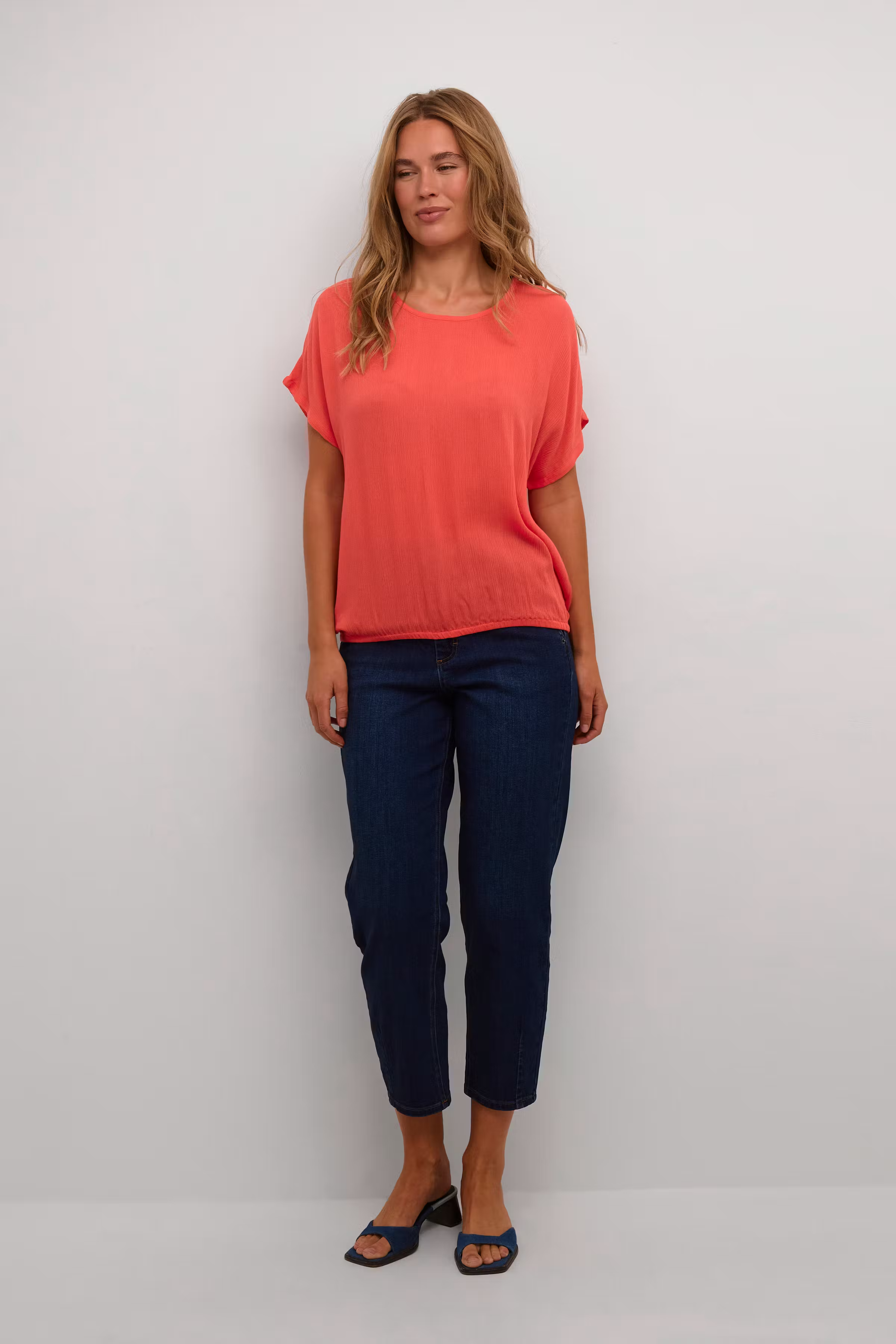 KAamber Blouse LOOKBOOK FRONT 10500781-181651