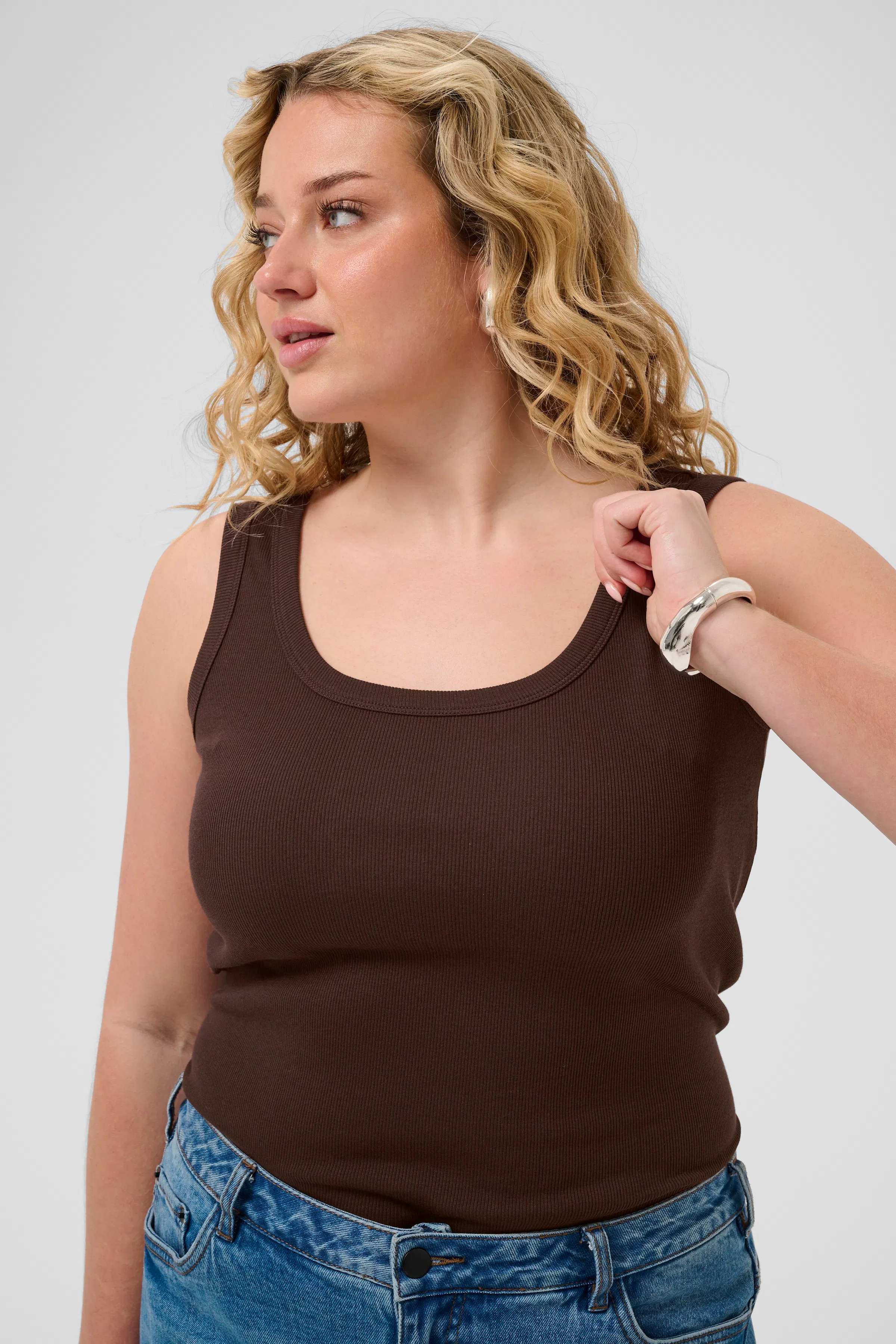 KCcarina Top LOOKBOOK DETAIL 10581396-190915
