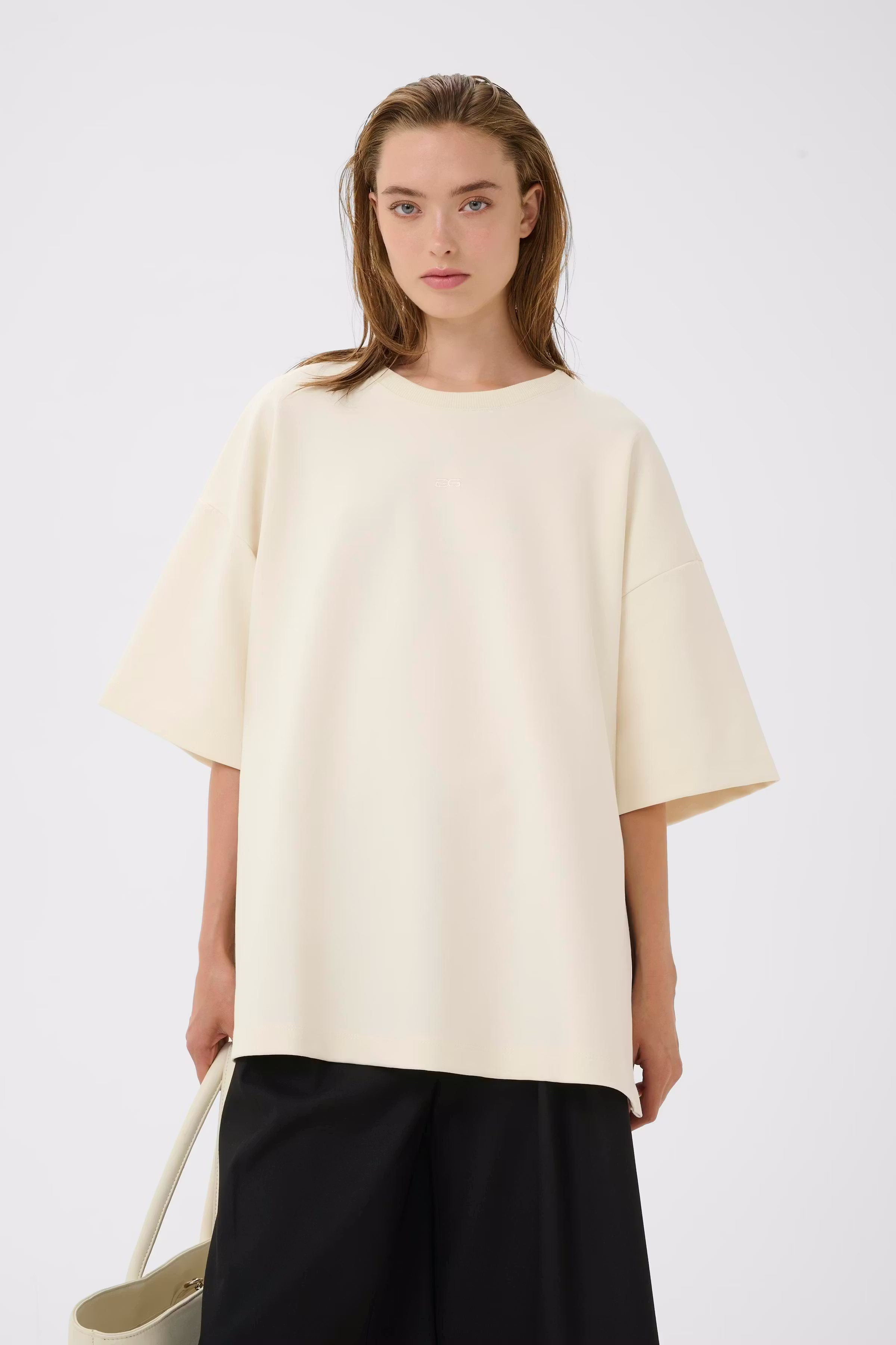 GZamina T-shirt LOOKBOOK FRONT 10911231-130905