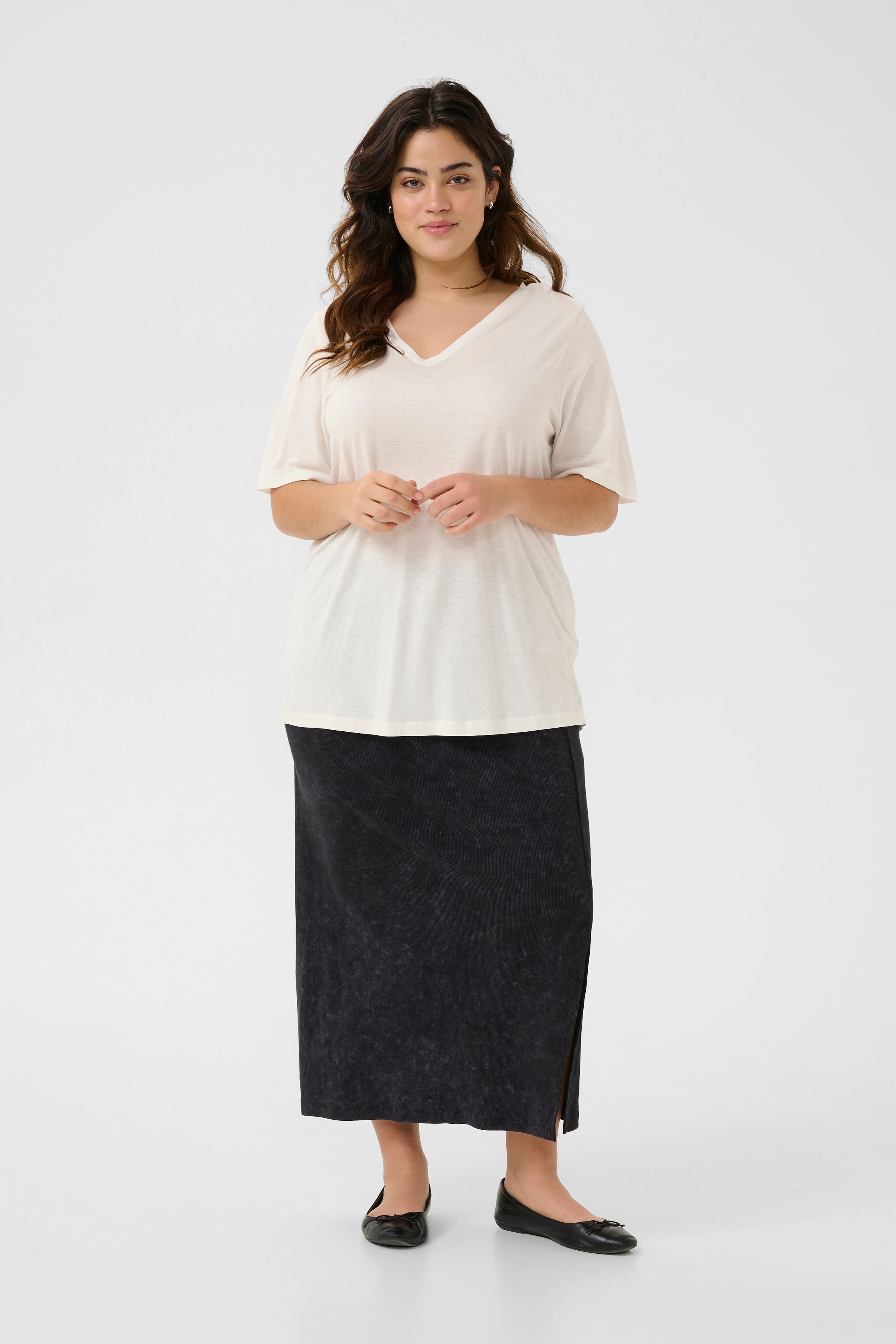 KCdalia Skirt LOOKBOOK FRONT 10583205-107404