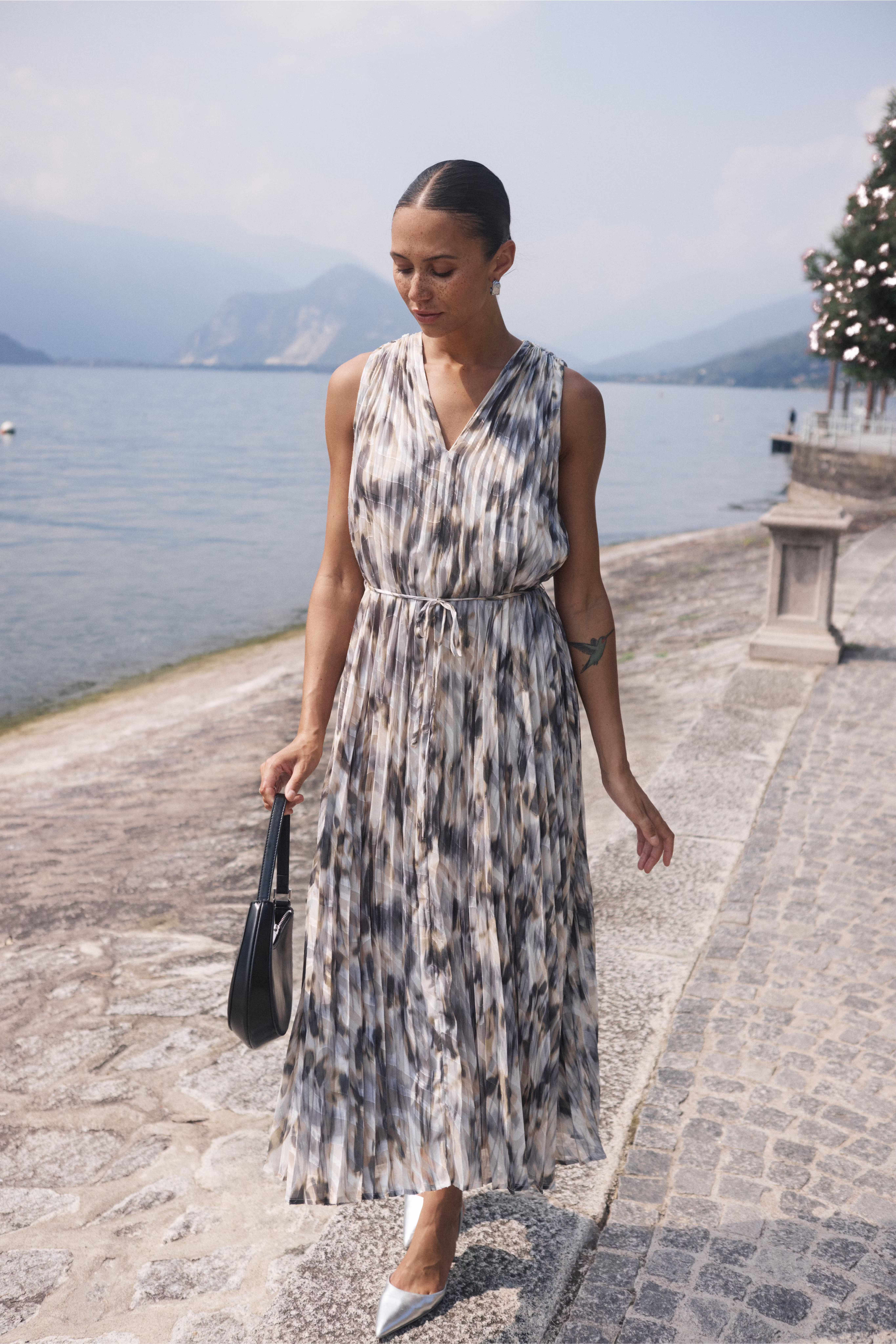 KAvicki Kleid LOCATION NONE 10509893-107478