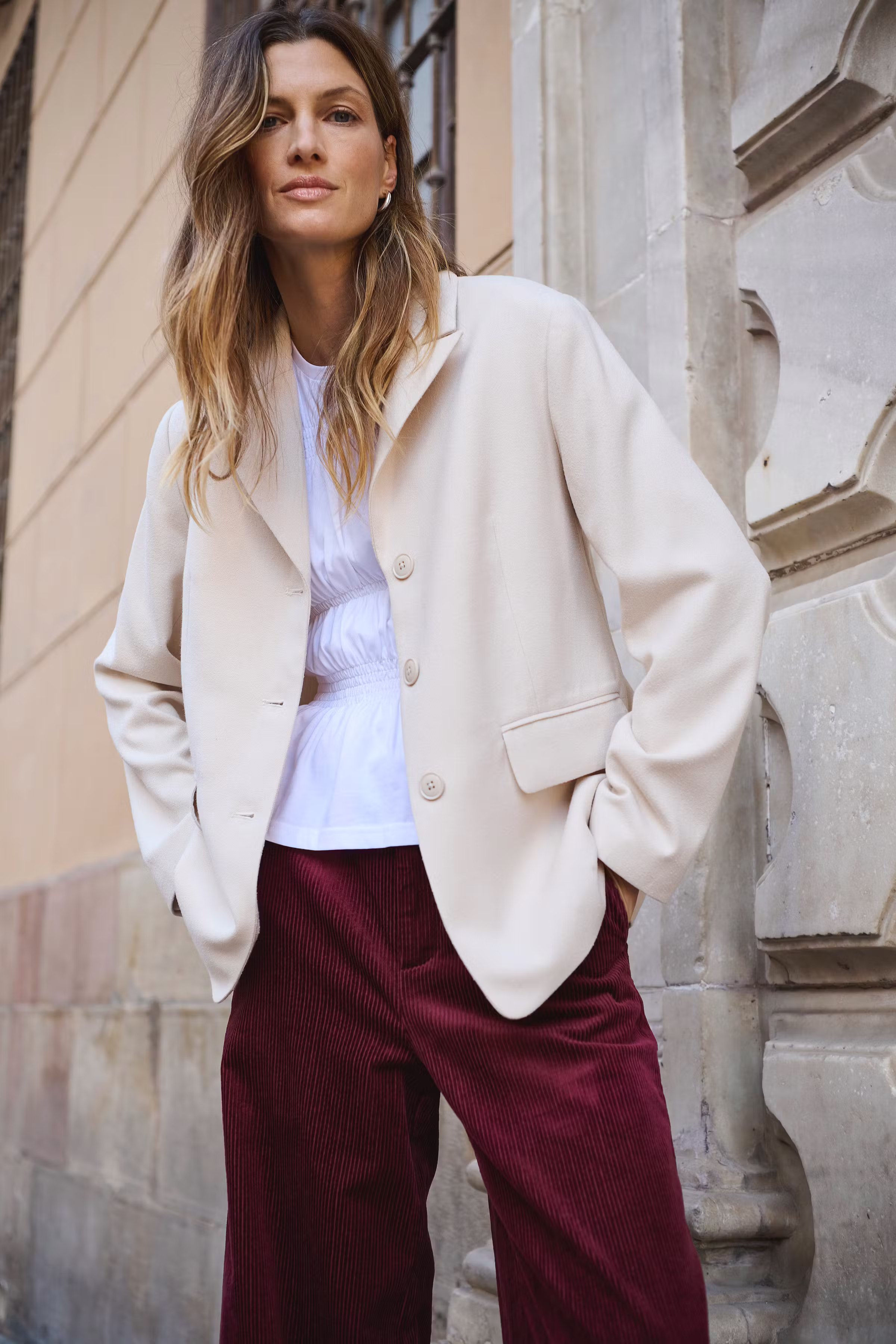 SalihaPW Blazer LOCATION NONE 30309949-130400