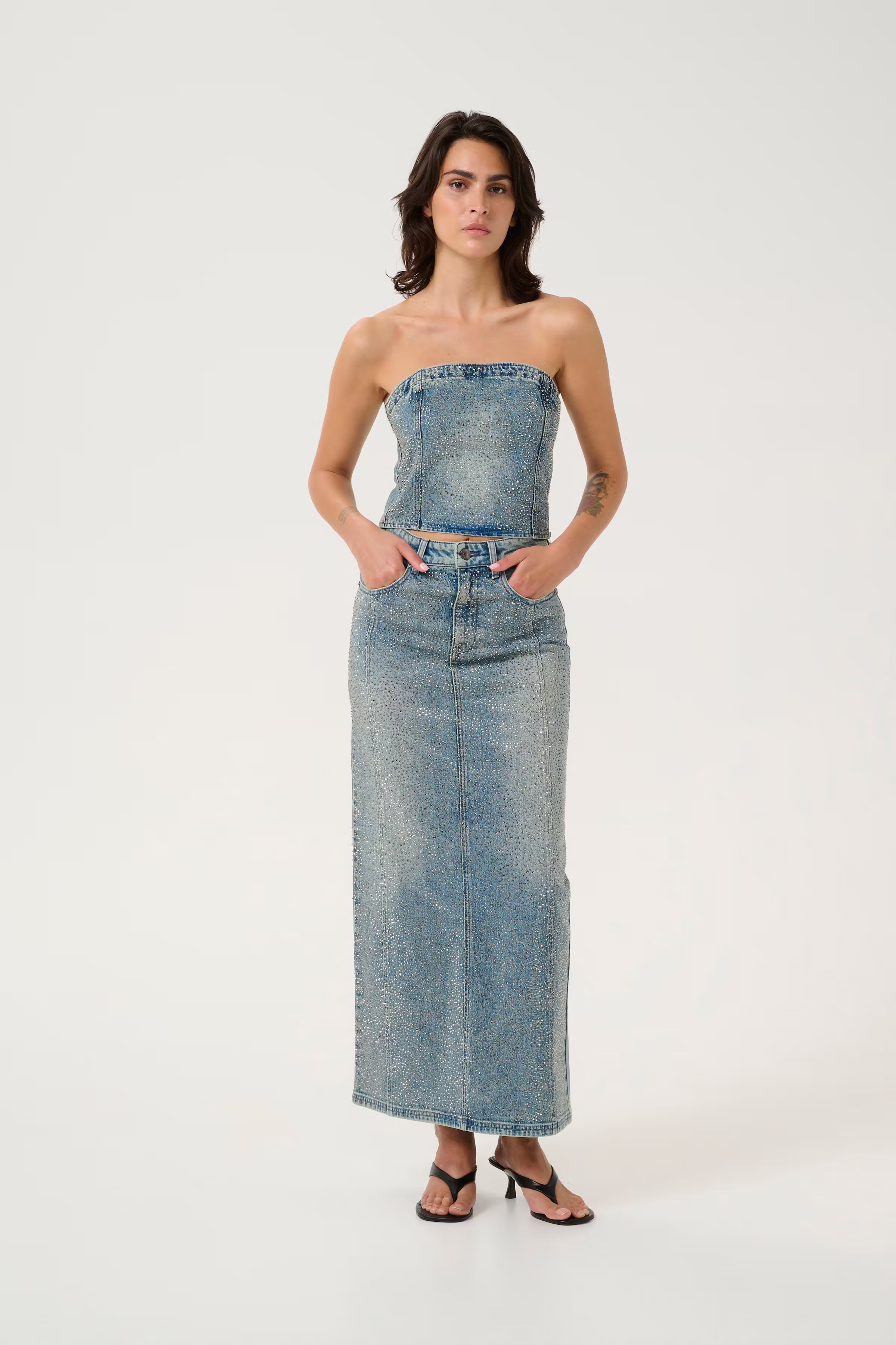 GZzorah Skirt LOOKBOOK DETAIL 10910079-104609