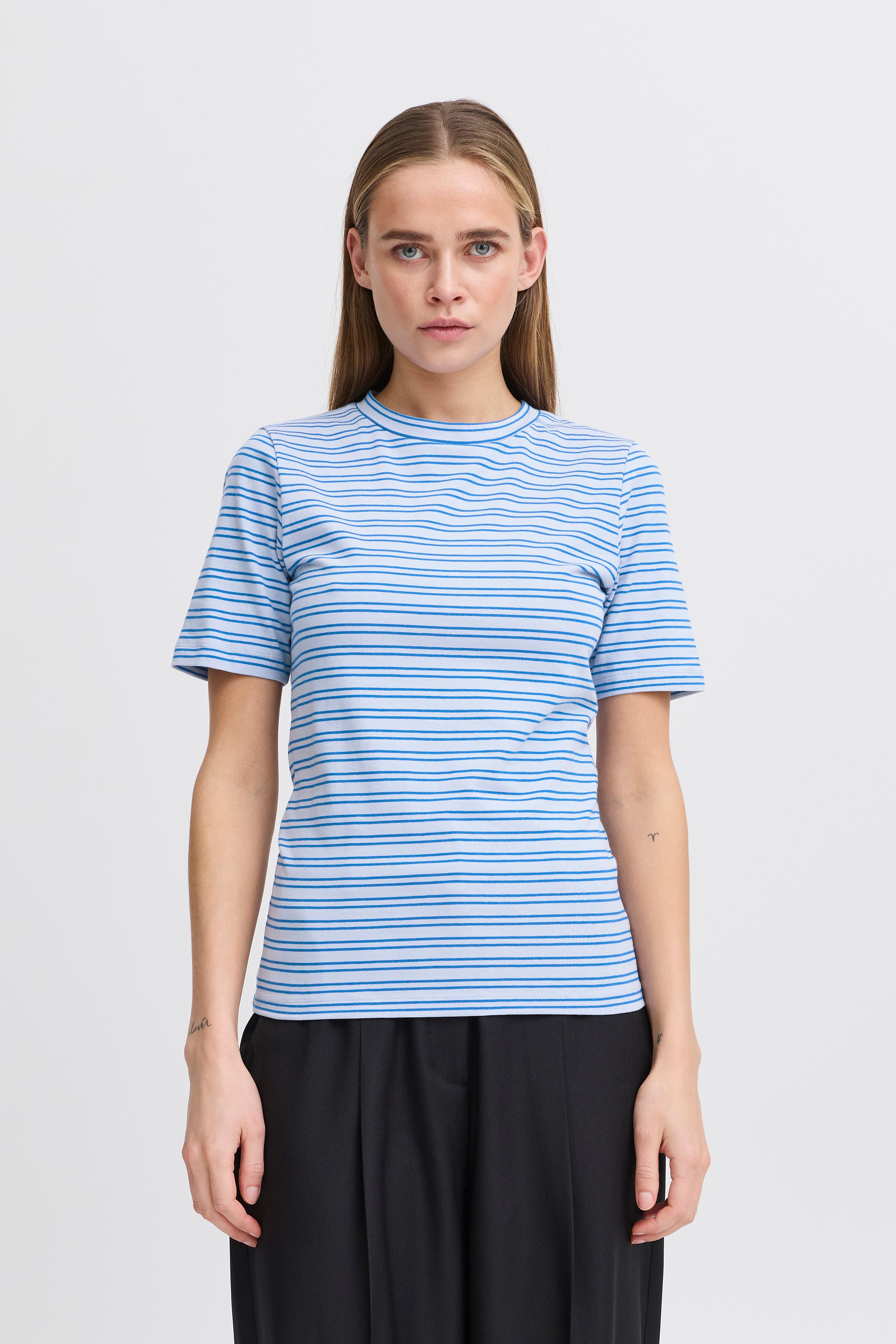 IHMIRA T-shirt LOOKBOOK FRONT 20122522-204201