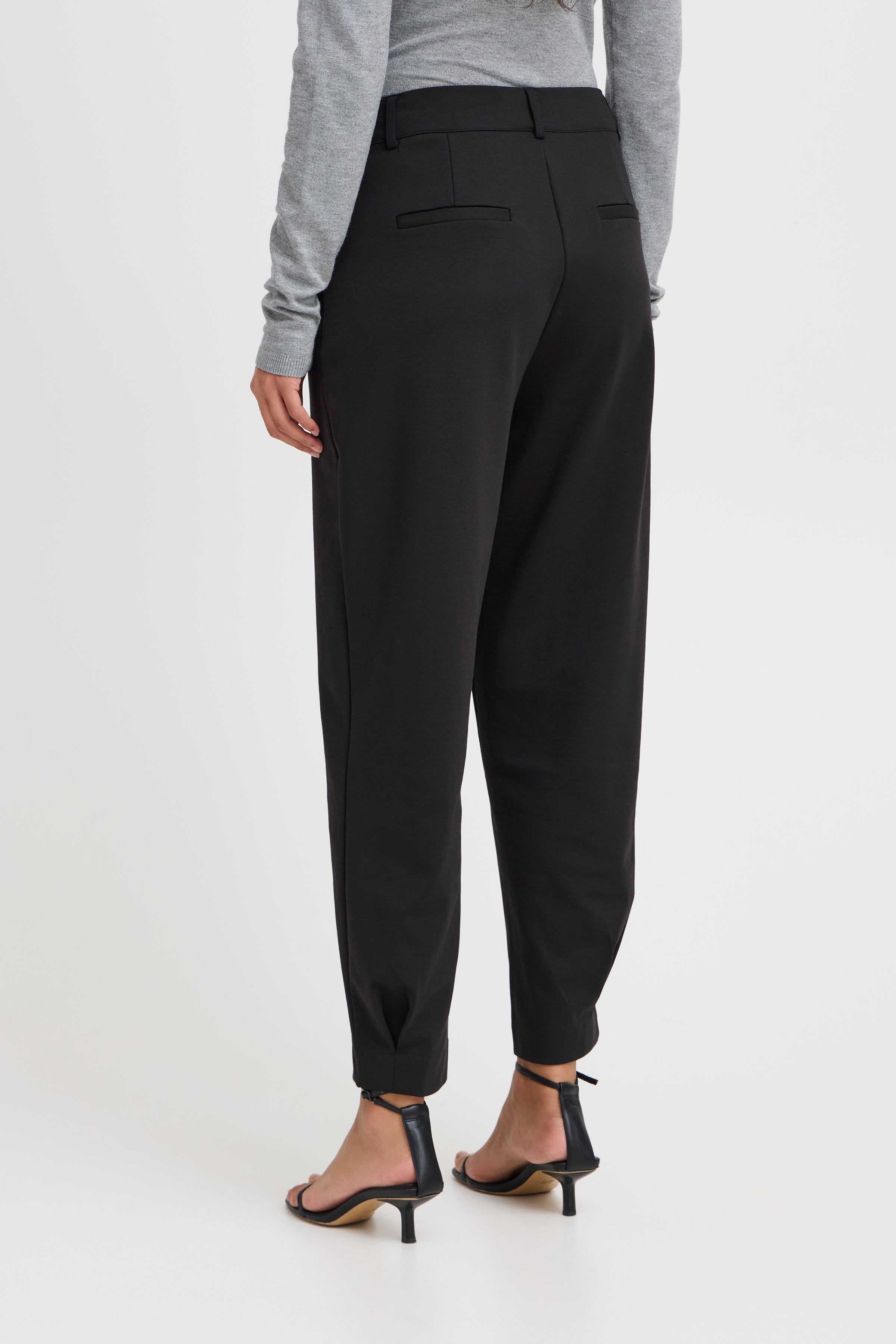 IHSIMONSE Byxor LOOKBOOK BACK 20121517-194008