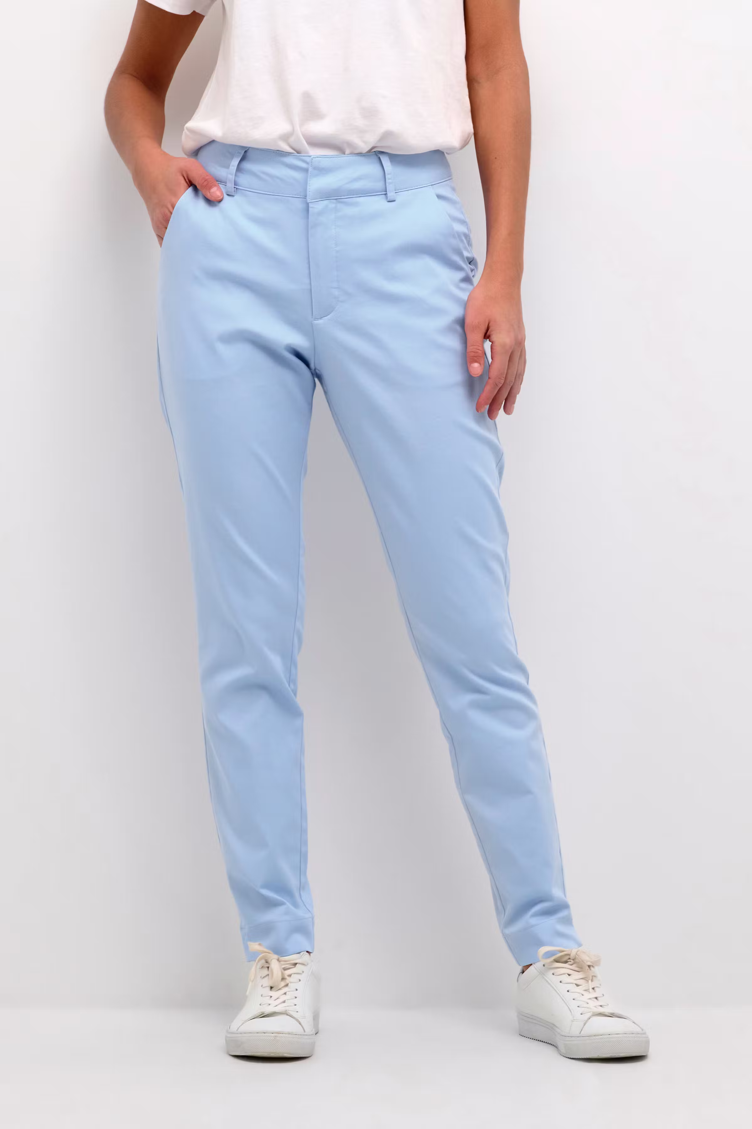 KAlea Bukser LOOKBOOK FRONT 10505191-154031