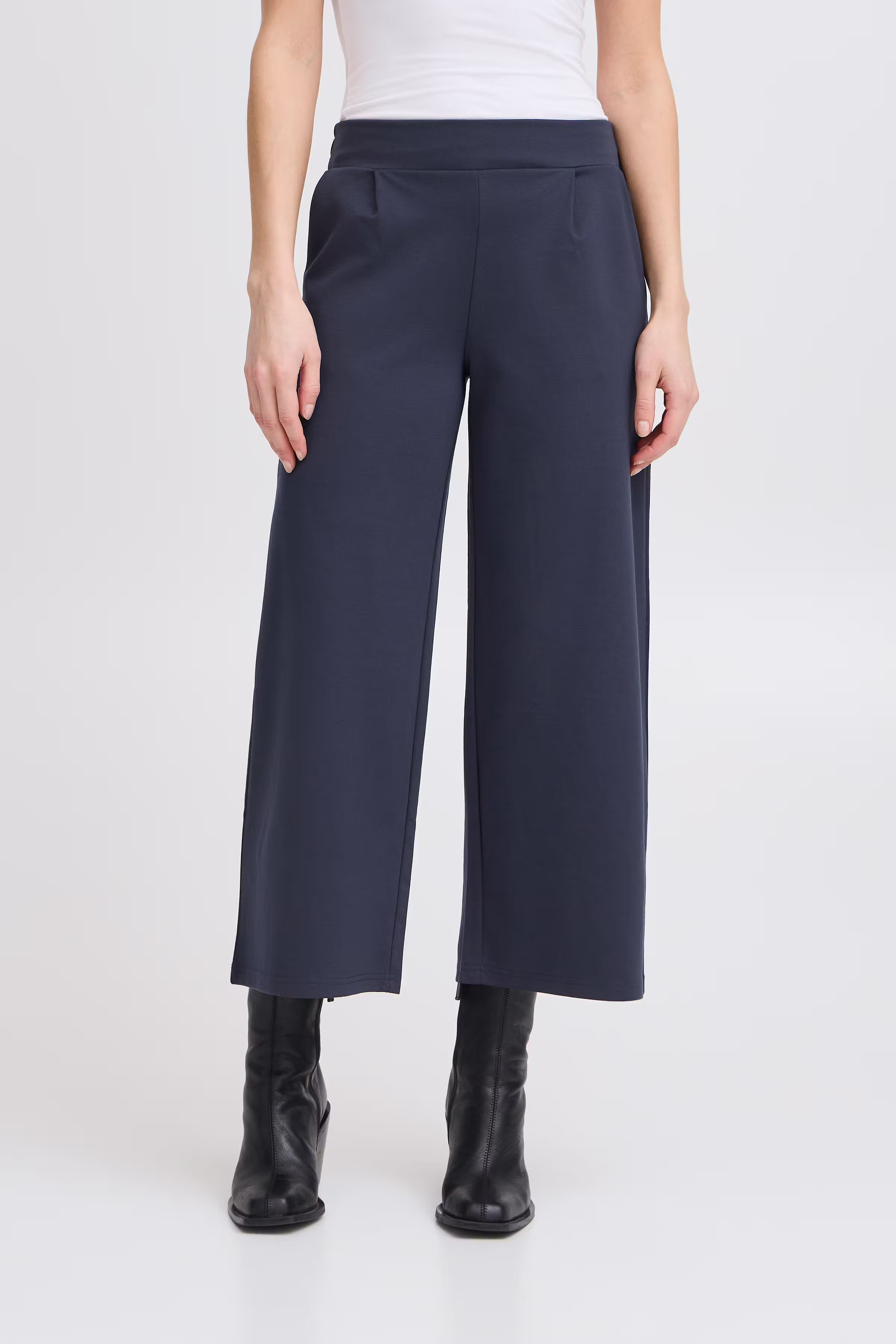 IHKATE WIDE Trousers LOOKBOOK FRONT 20116301-194010