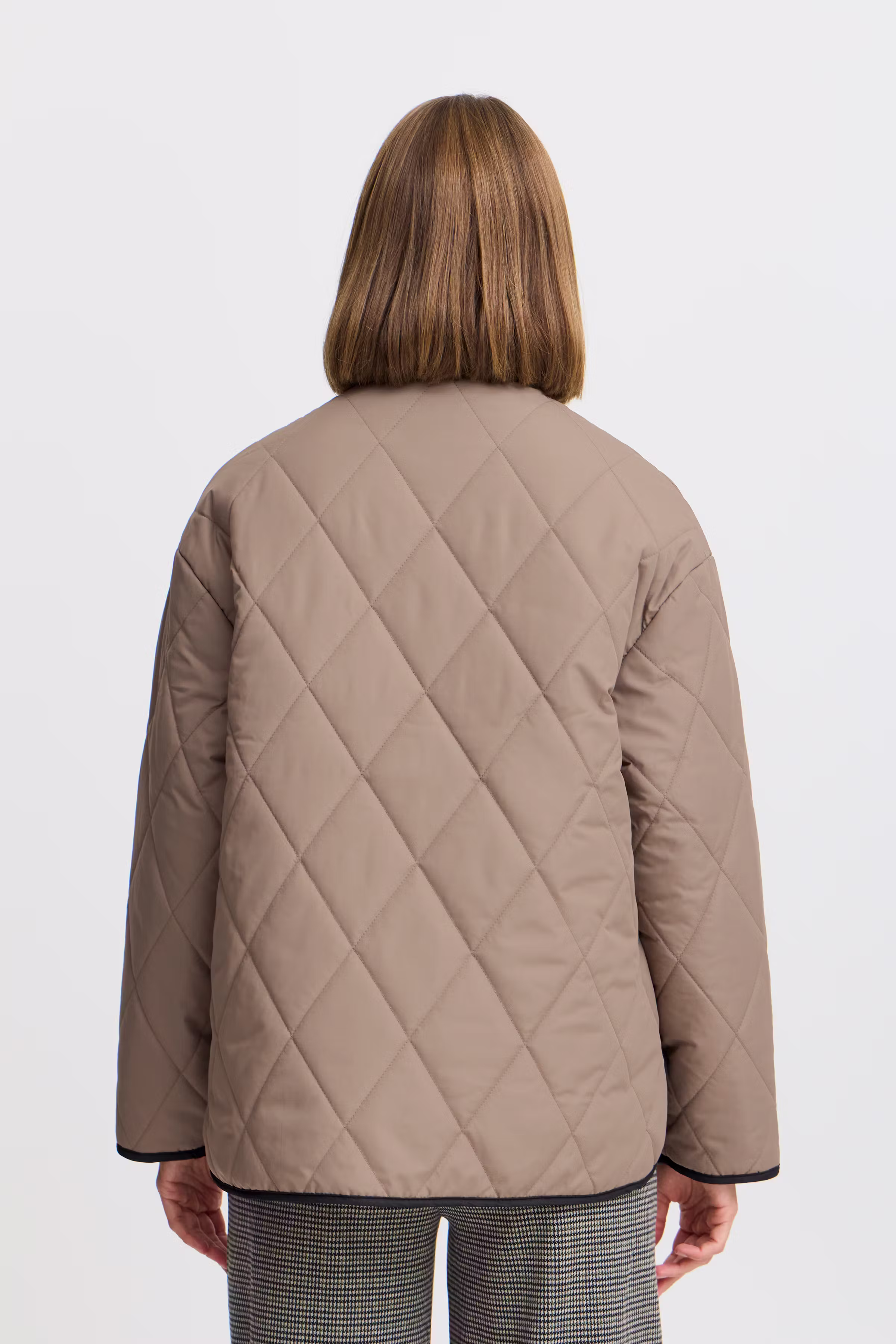 BYBELIS Yttertøy LOOKBOOK BACK 20815107-181112