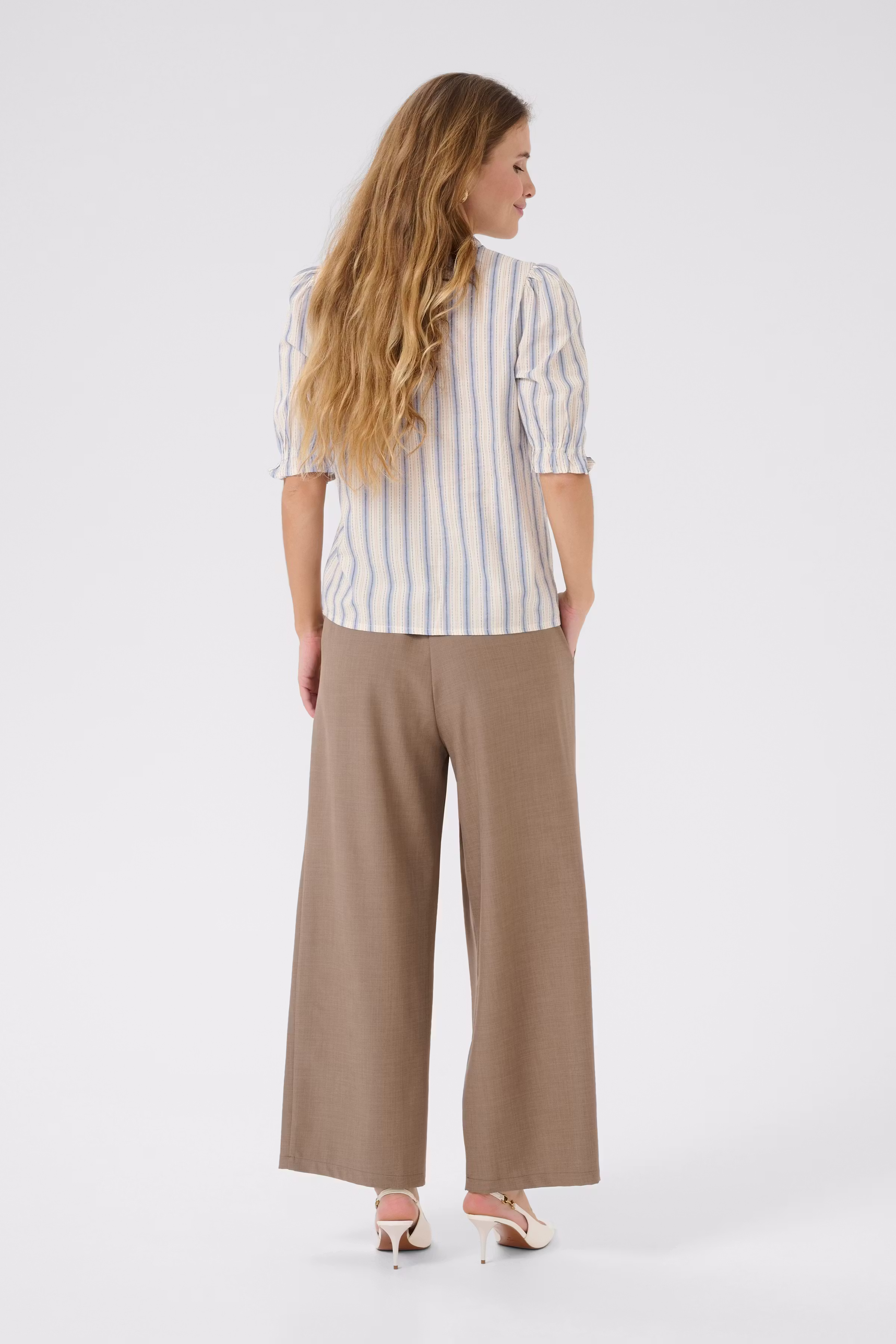 CUlemona Blouse LOOKBOOK BACK 50112442-108608