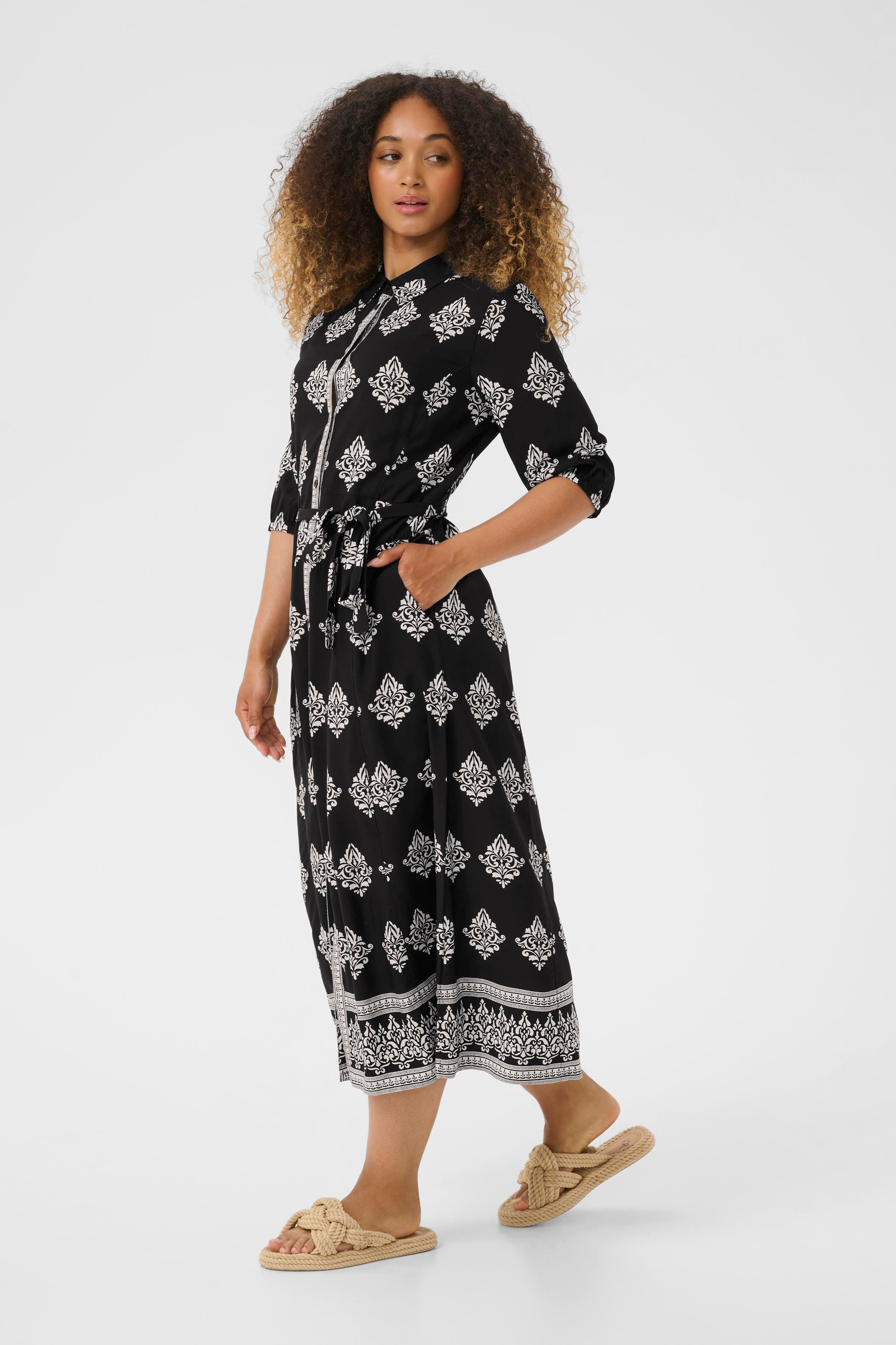 CRTiah Dress LOOKBOOK FRONT 10611340-108048