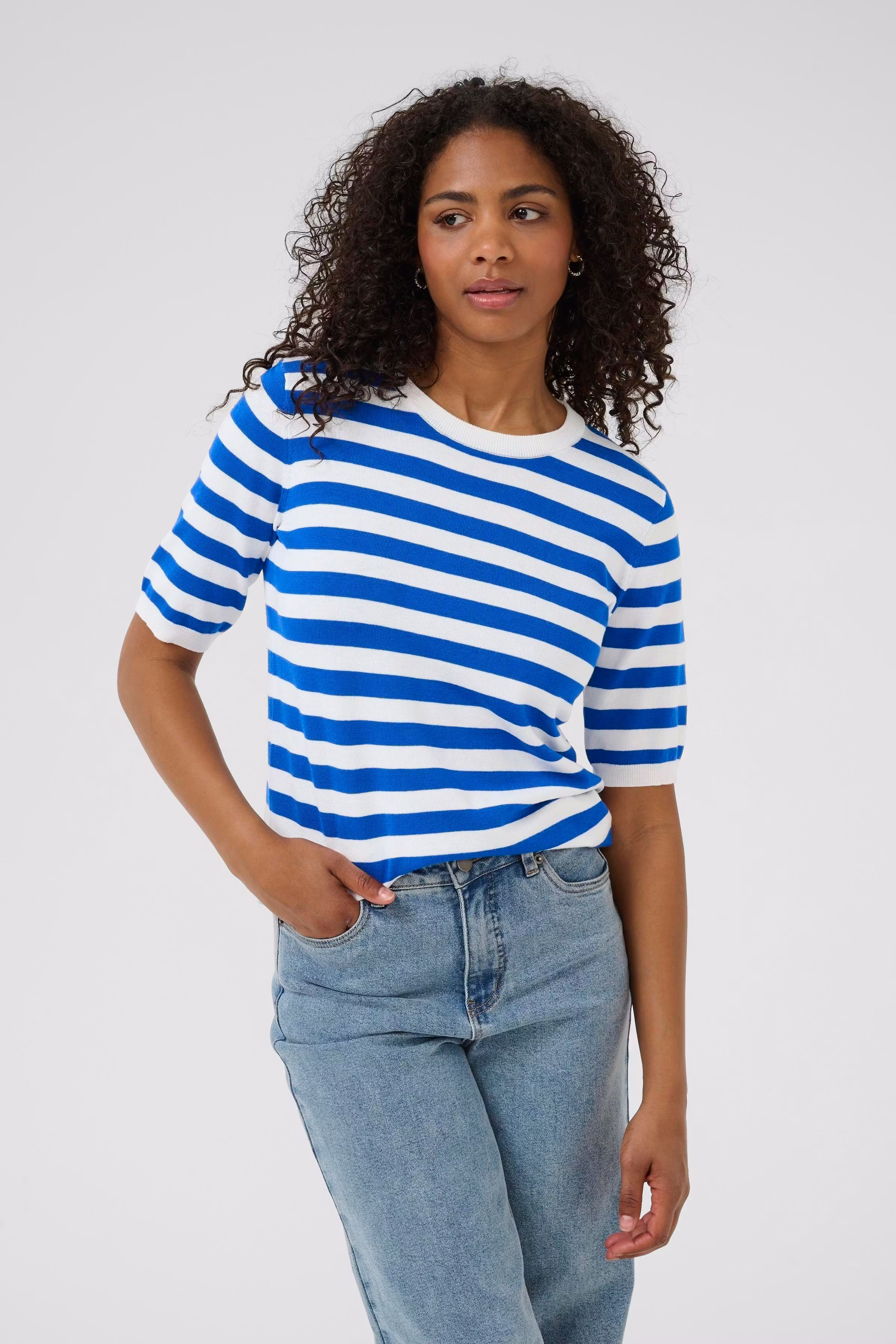 KAlizza Pullover LOOKBOOK FRONT 10508410-107955