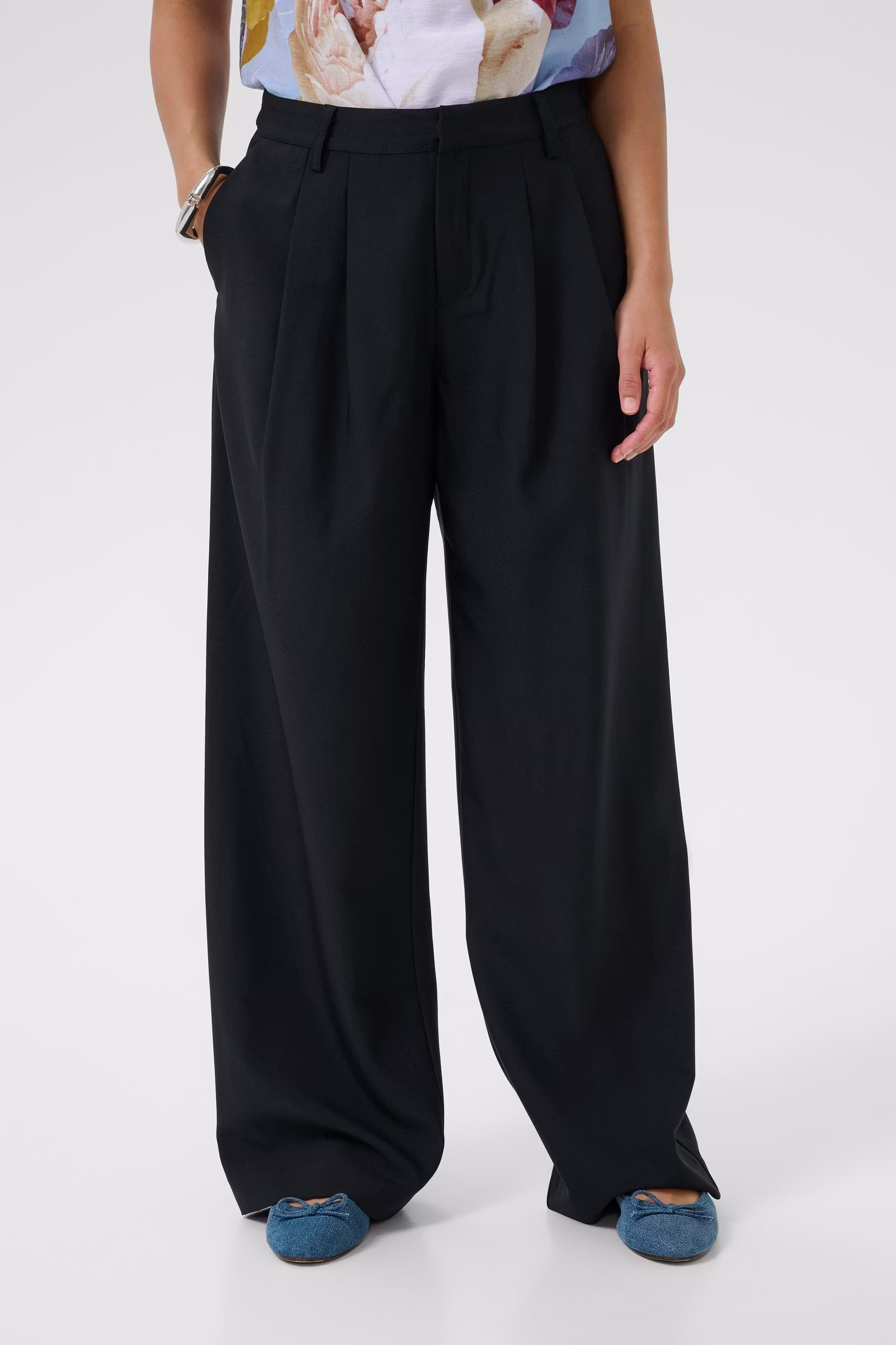 CUyala Hose LOOKBOOK FRONT 50112902-500012