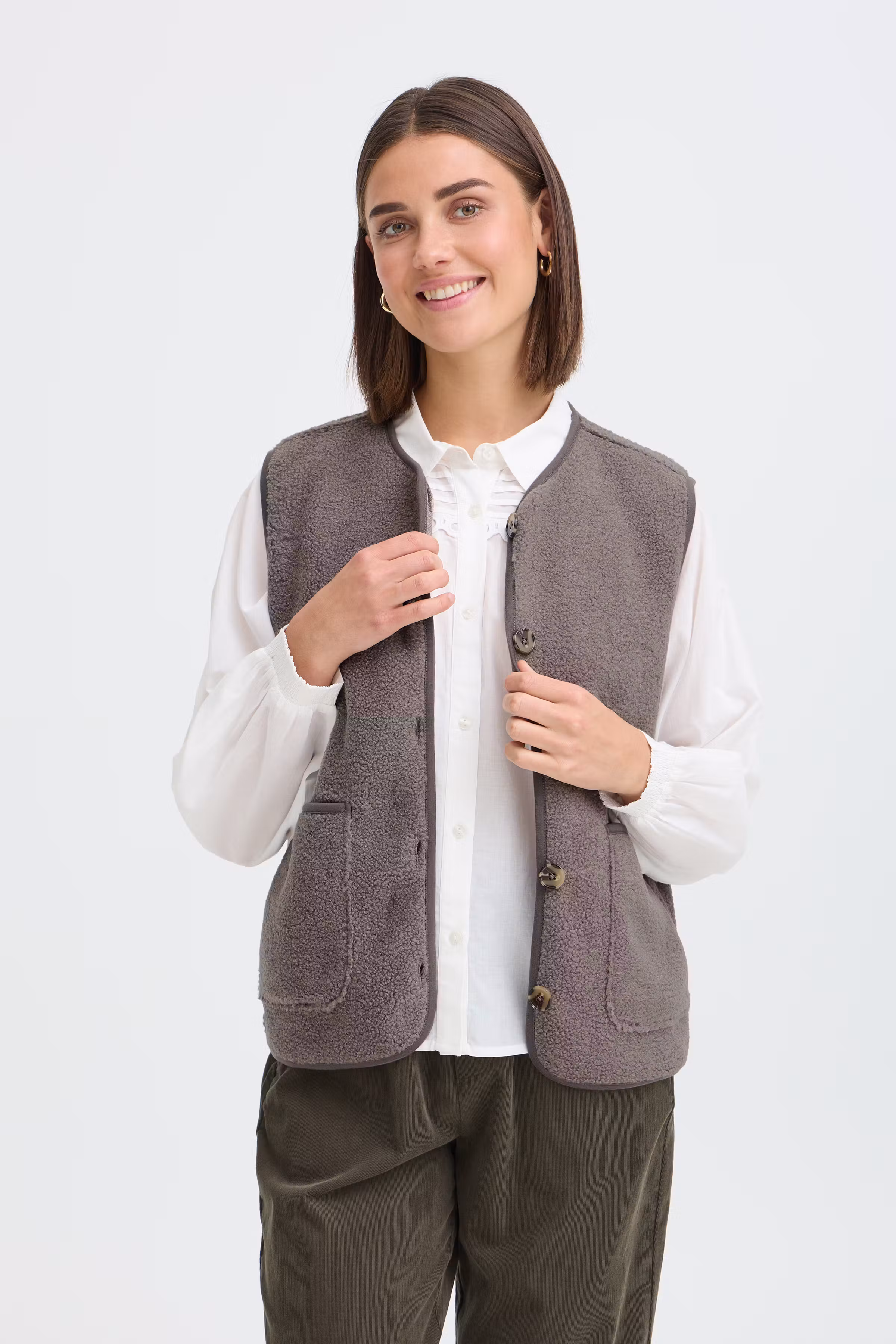 FRTENYA Waistcoat outerwear LOOKBOOK FRONT 20618525-181210