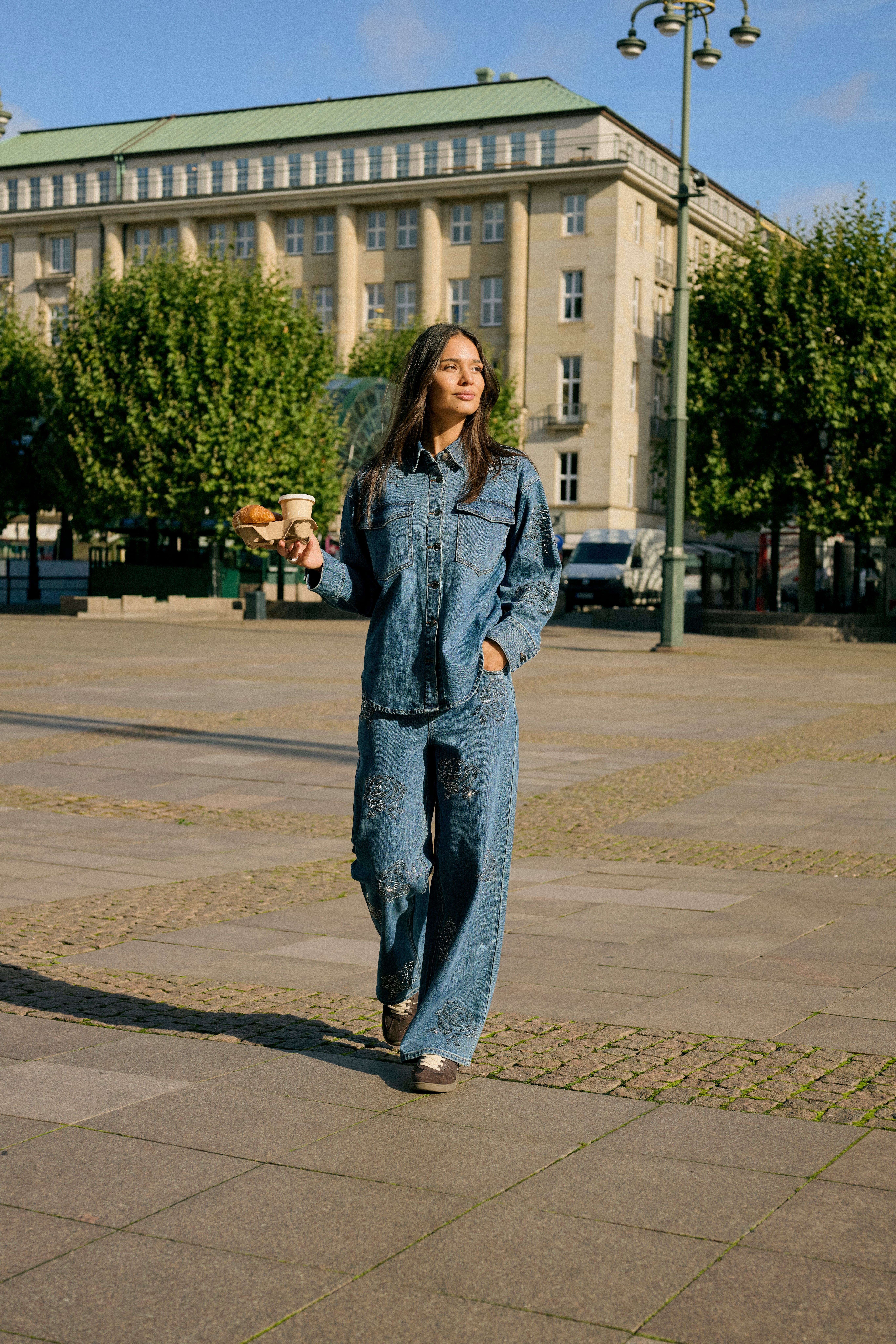 KAcastelia Jeans LOCATION NONE 10511764-109470