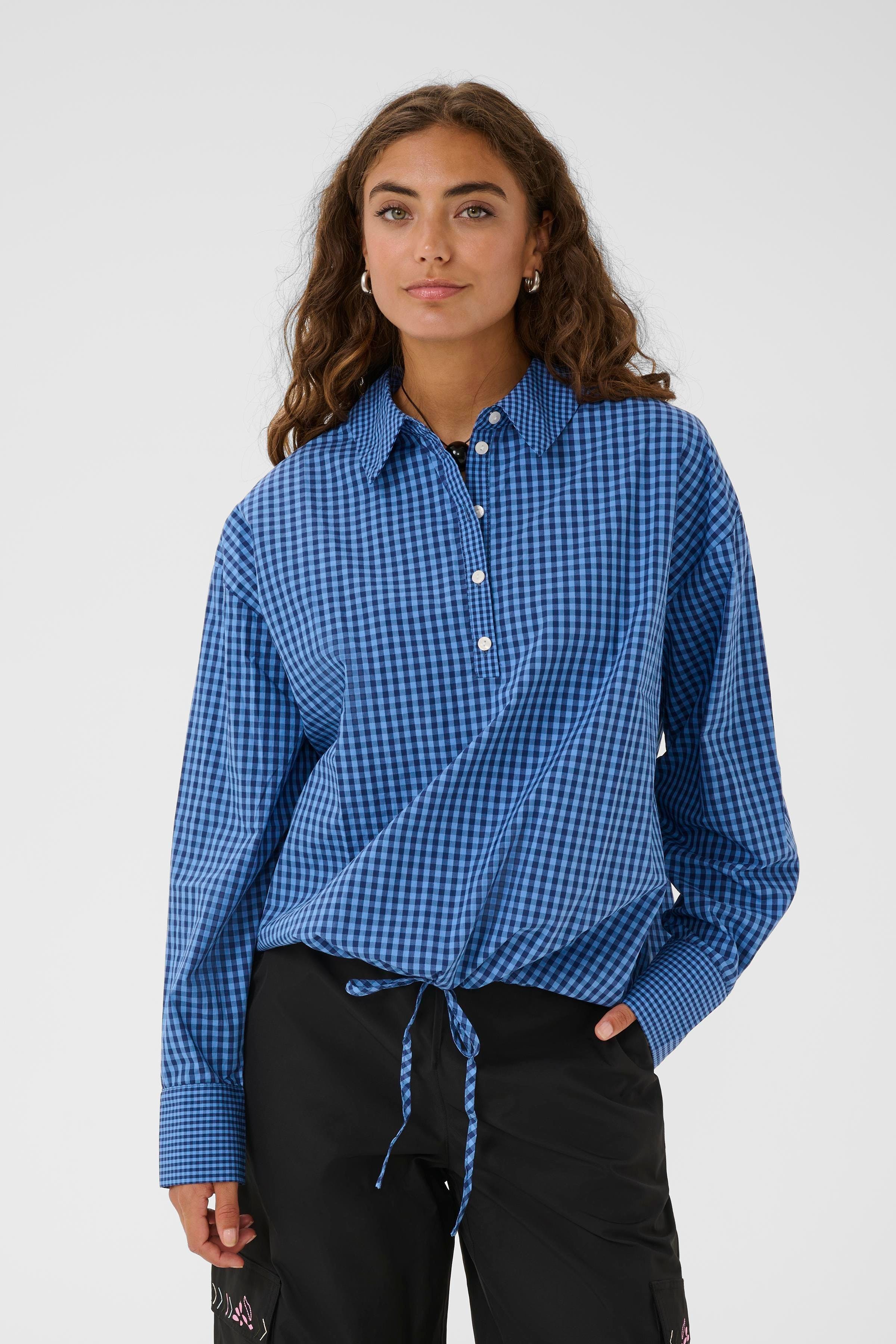 CUtriana Skjorta LOOKBOOK FRONT 50113197-109483