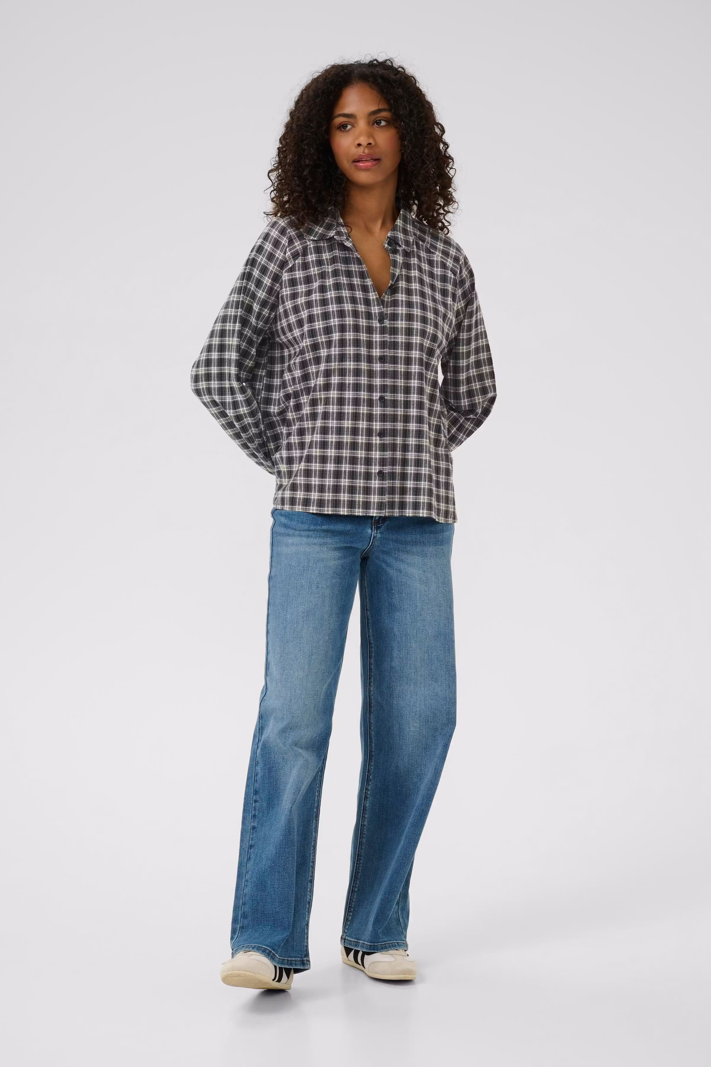 KAelna Skjorte LOOKBOOK FRONT 10510557-108369