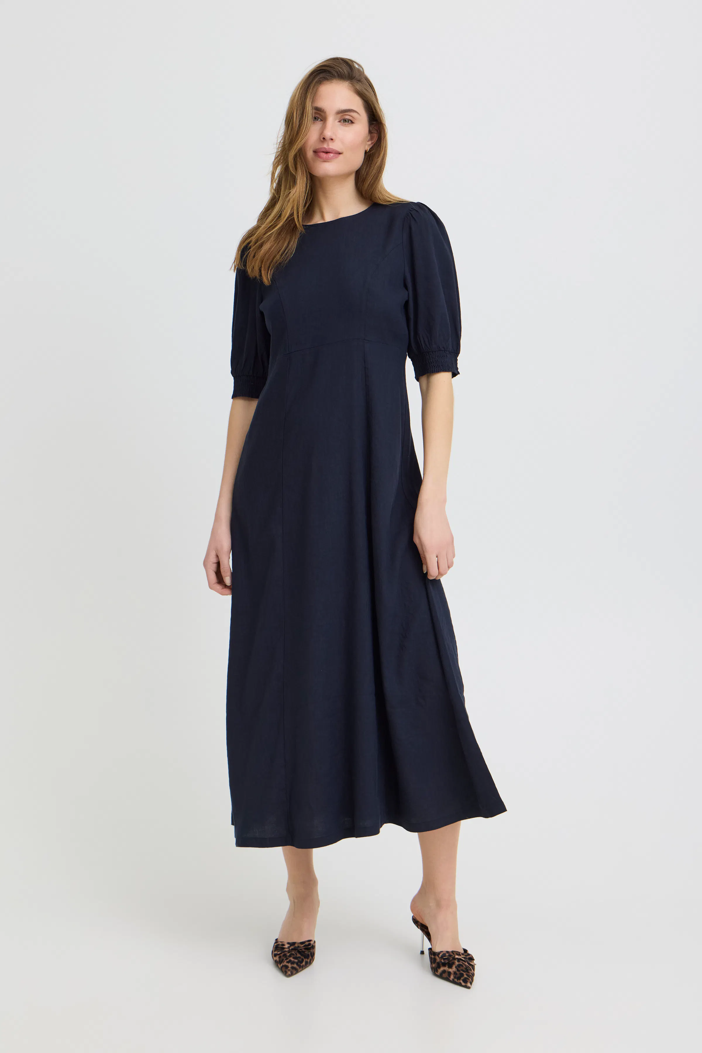 PZLUCA Kjole LOOKBOOK FRONT 50210429-194020