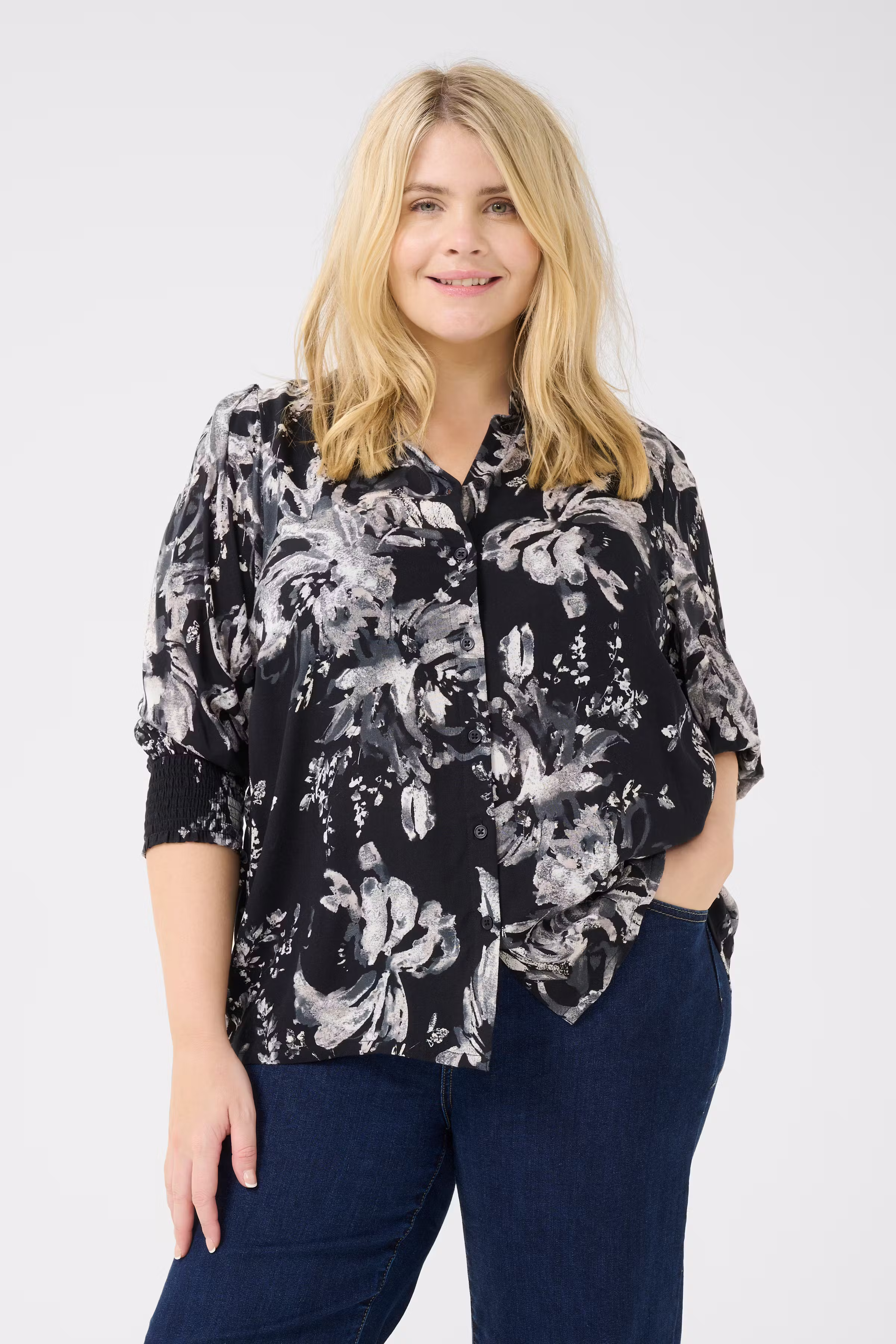 KCmona Skjorte LOOKBOOK FRONT 10583228-107152