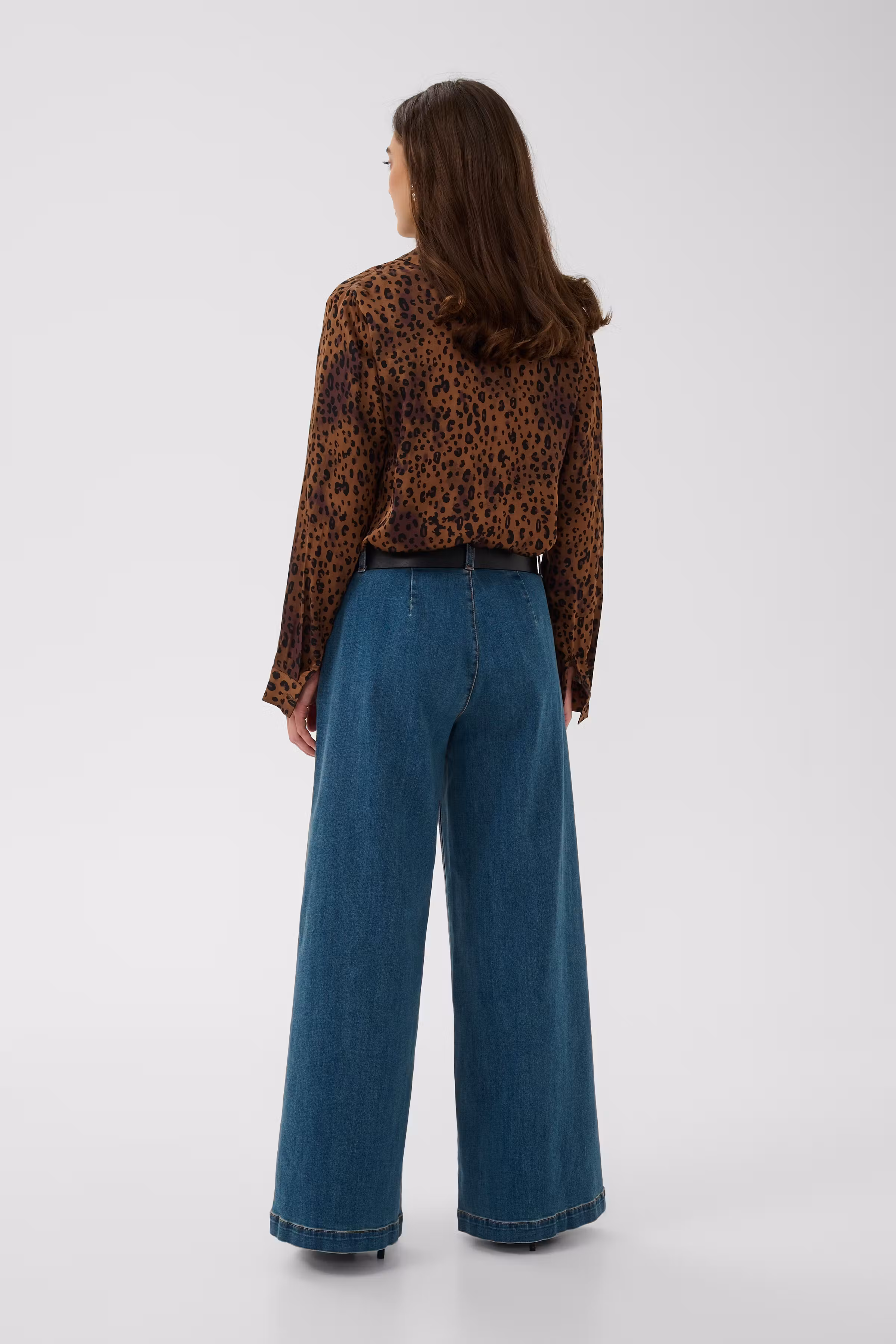 CUNAOMI Luipaardblouse
 LOOKBOOK BACK 50114021-900013868