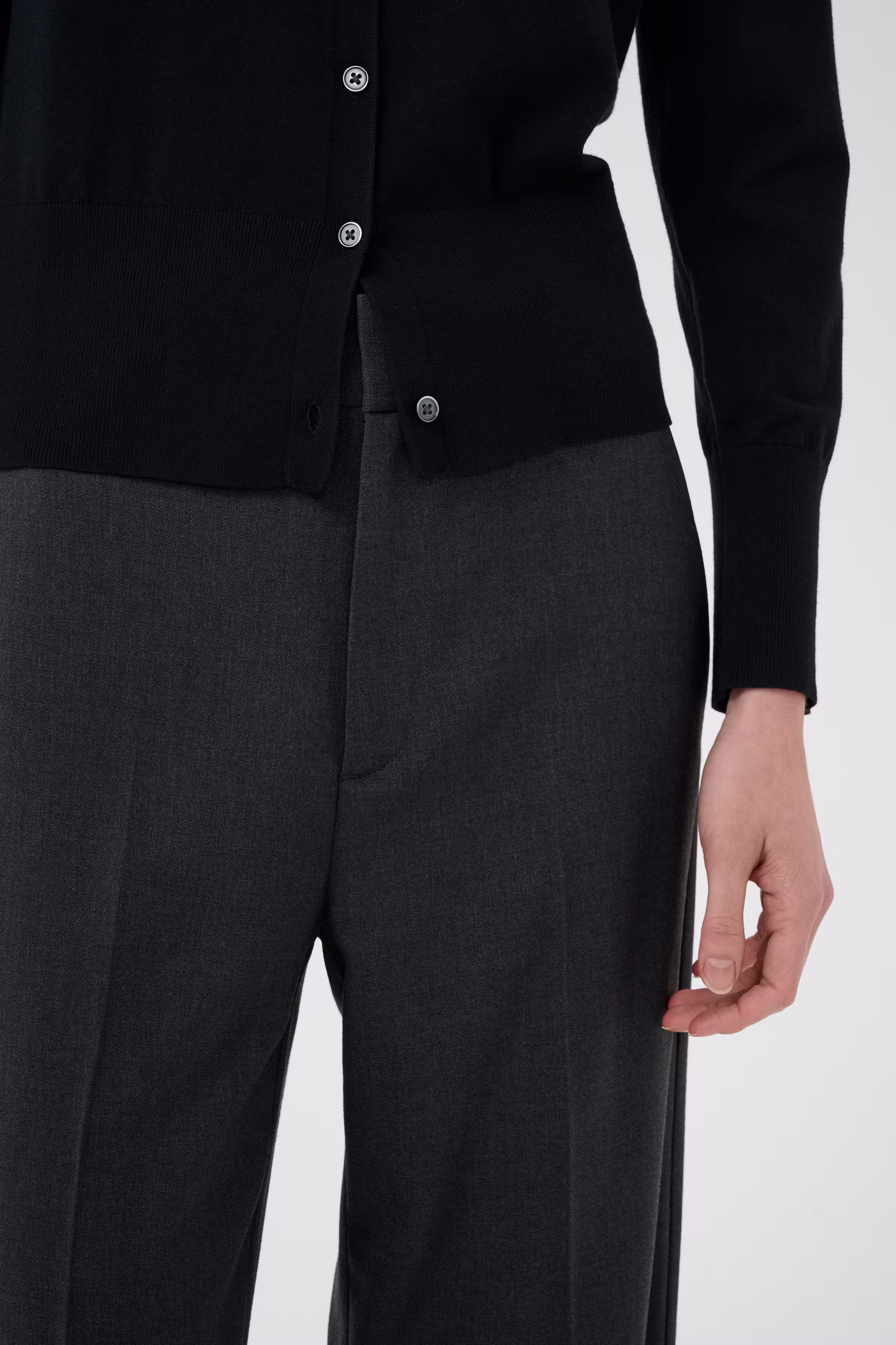 YuktaIW Trousers LOOKBOOK DETAIL 30111129-301744