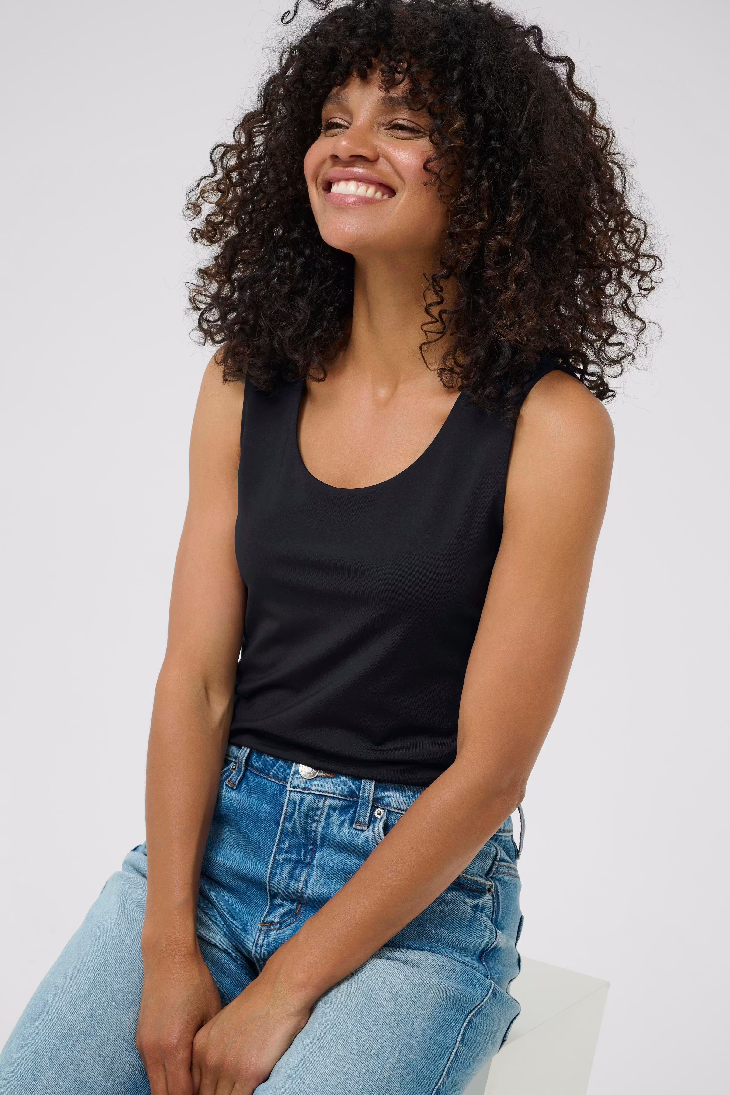 KAarina Top LOOKBOOK DETAIL 10510692-100121