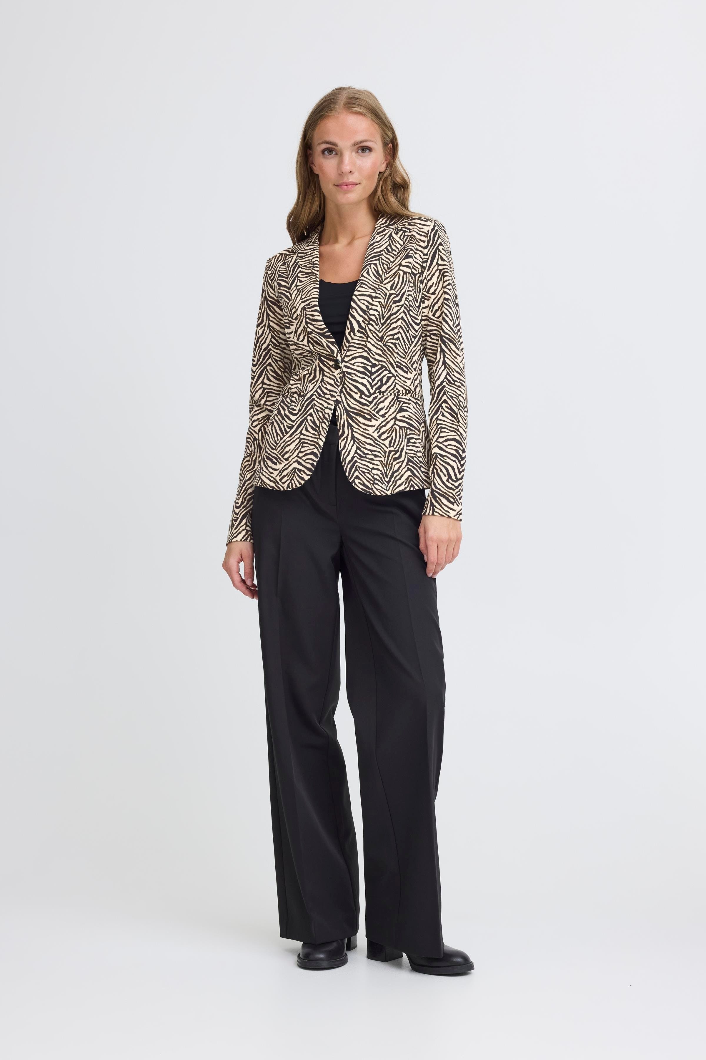 IHKATE Blazer LOOKBOOK FRONT 20125272-900001623