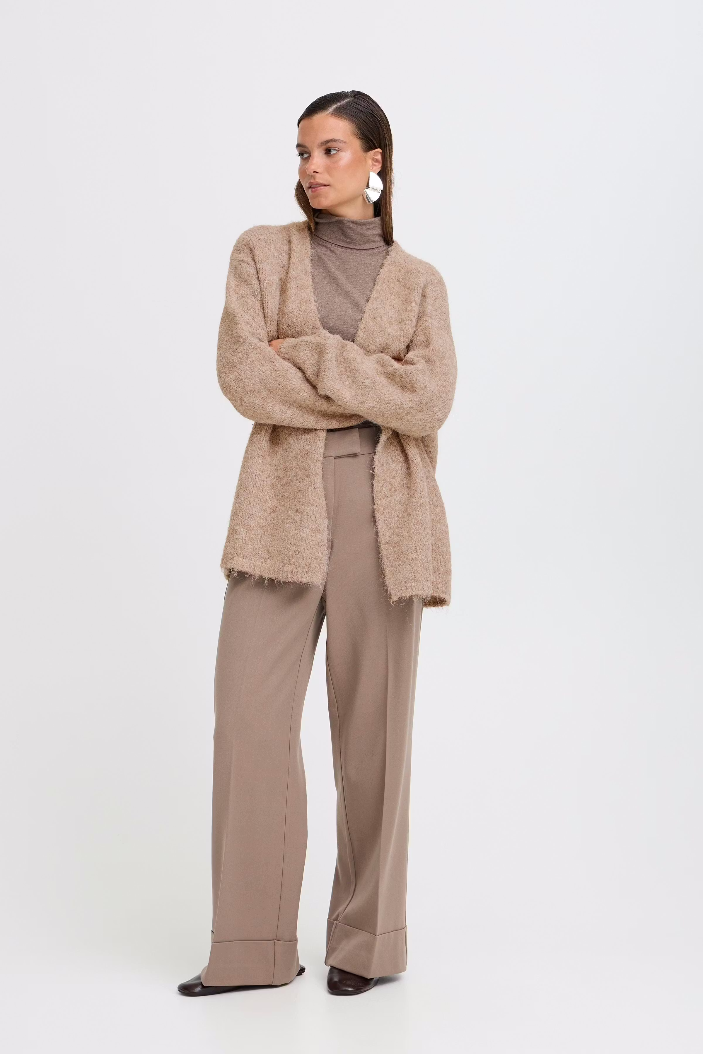 BYMILLERS Cardigan LOOKBOOK FRONT 20817110-1613051