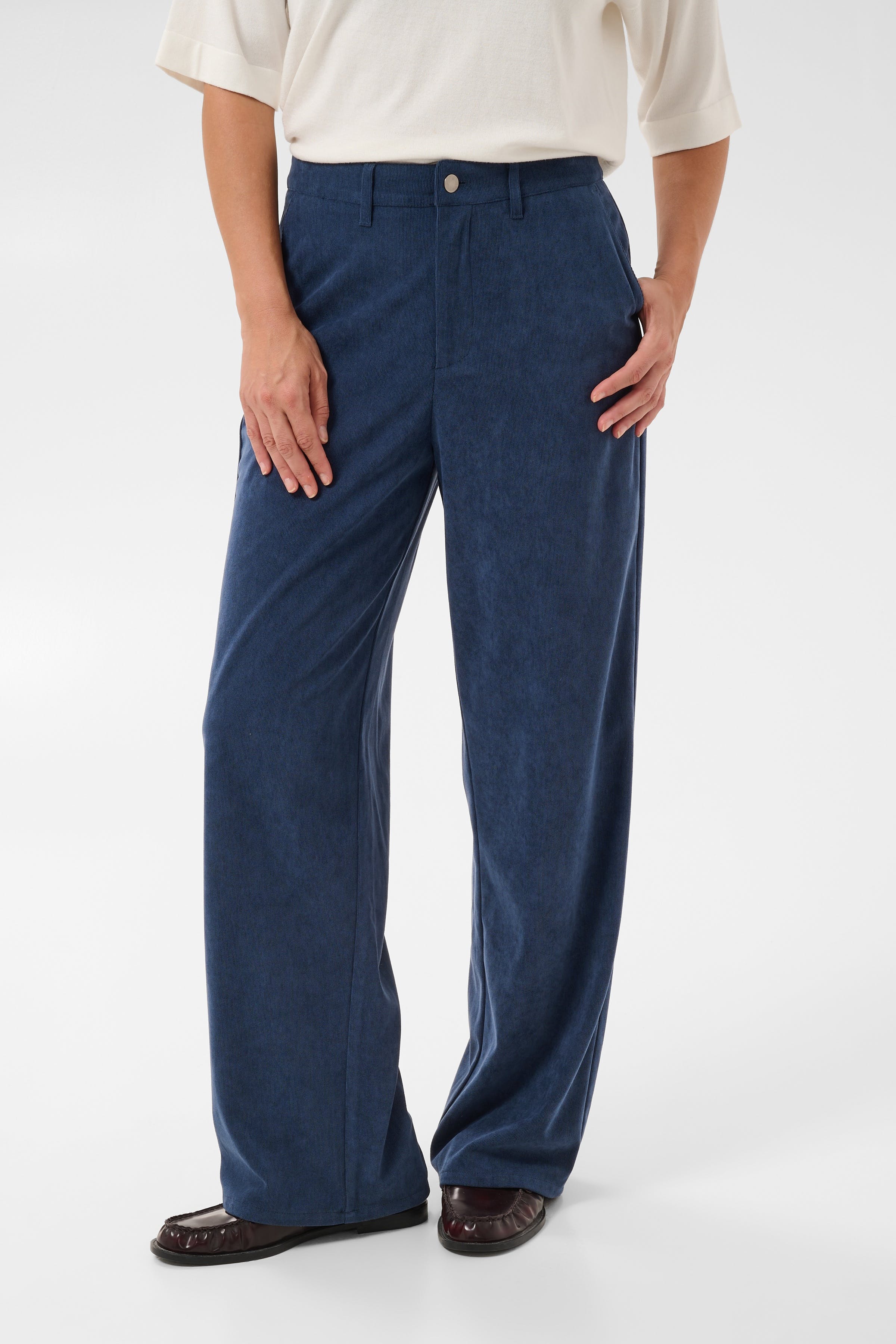 KAsvaja Broek LOOKBOOK FRONT 10513081-106706