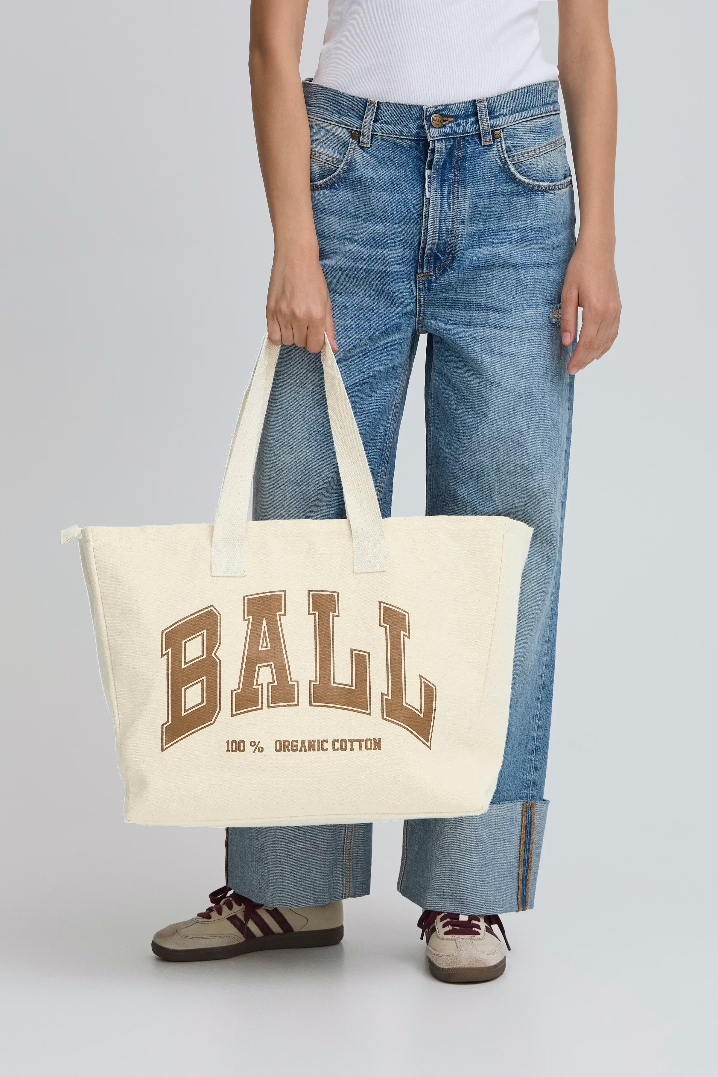 D. ROLF BAGS LOOKBOOK FRONT 50400028-181019