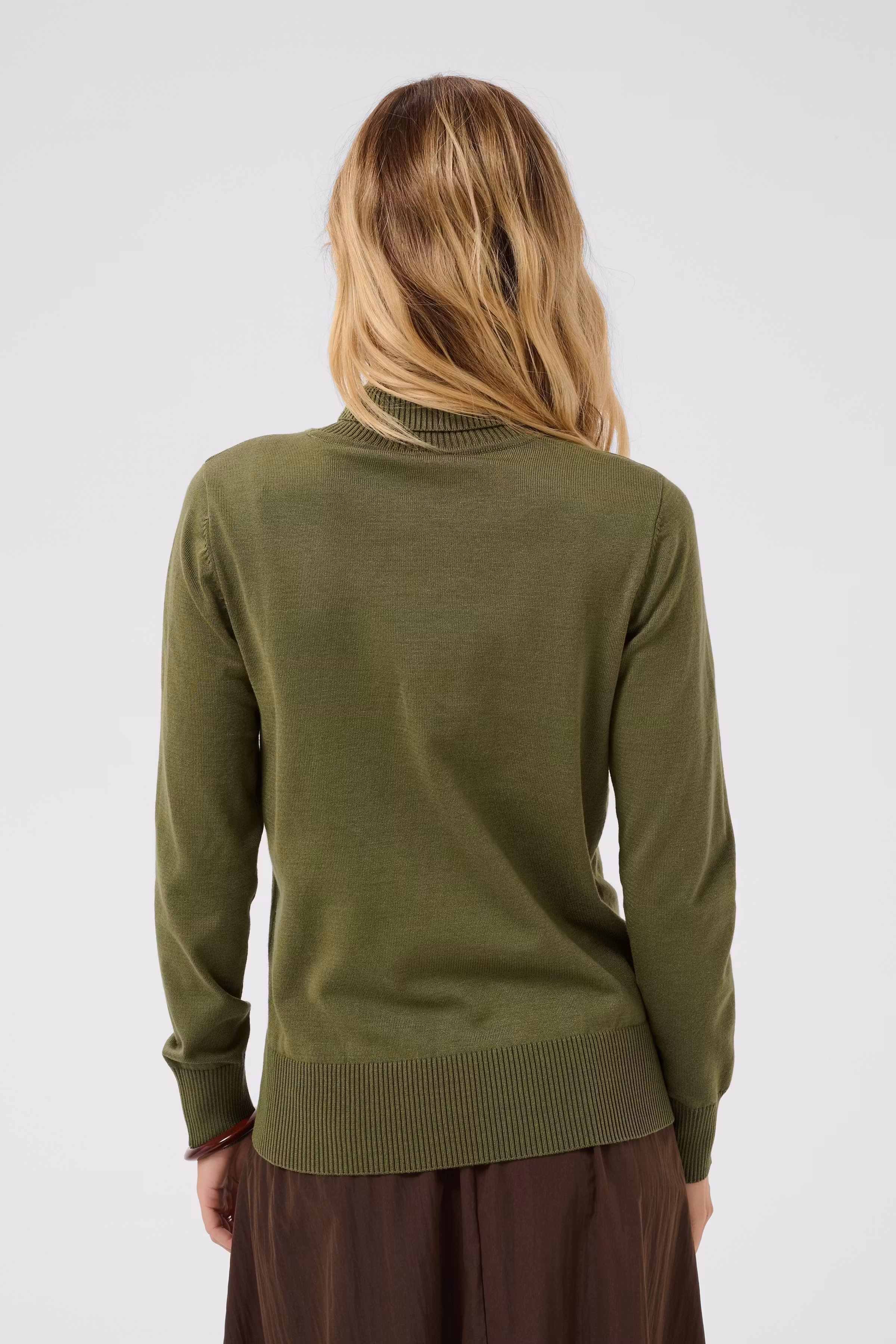 MilaSZ Rollneck Pullover LOOKBOOK BACK 30500018-1804201