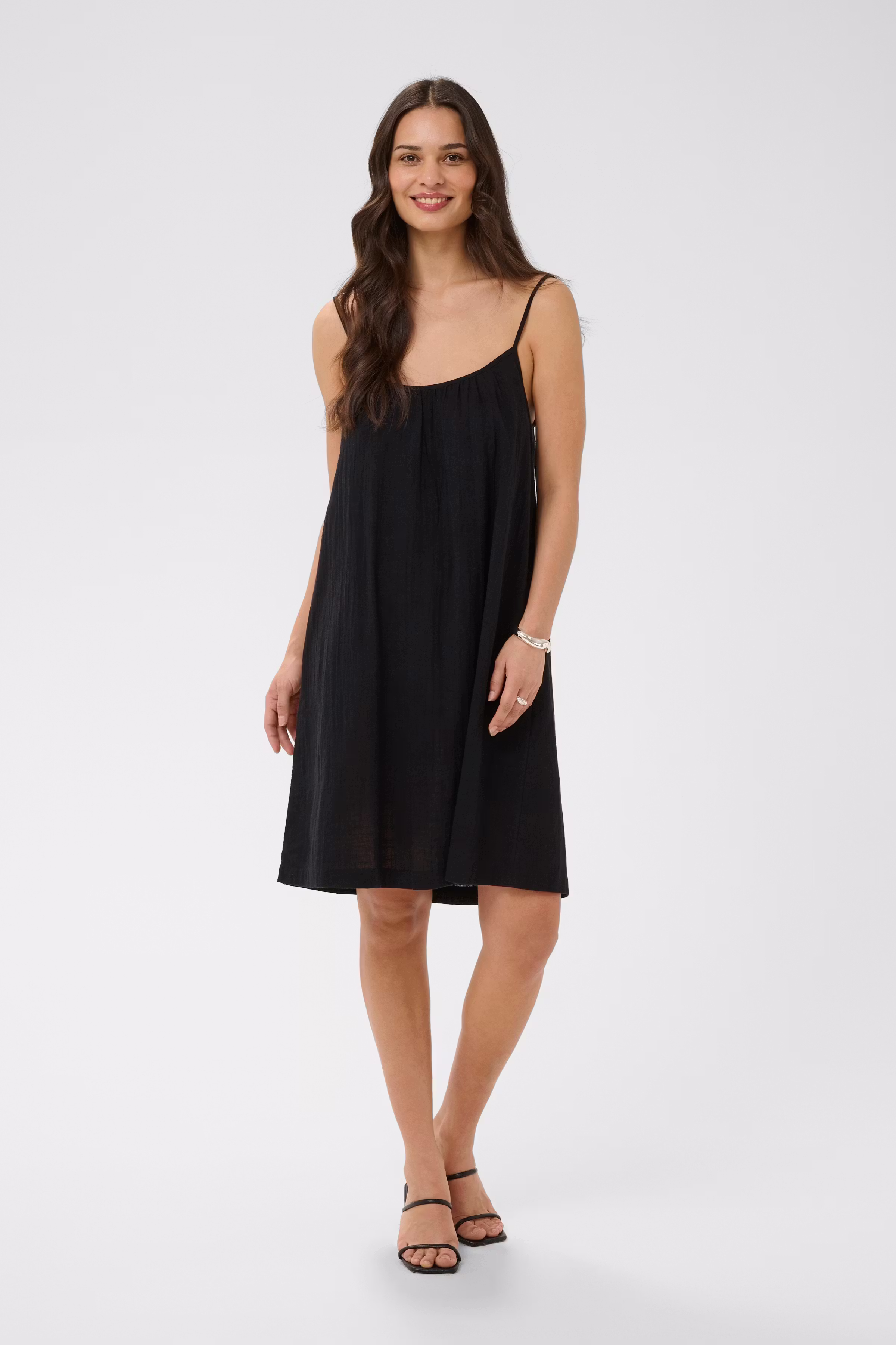 KApauline Kjole LOOKBOOK FRONT 10511723-100121