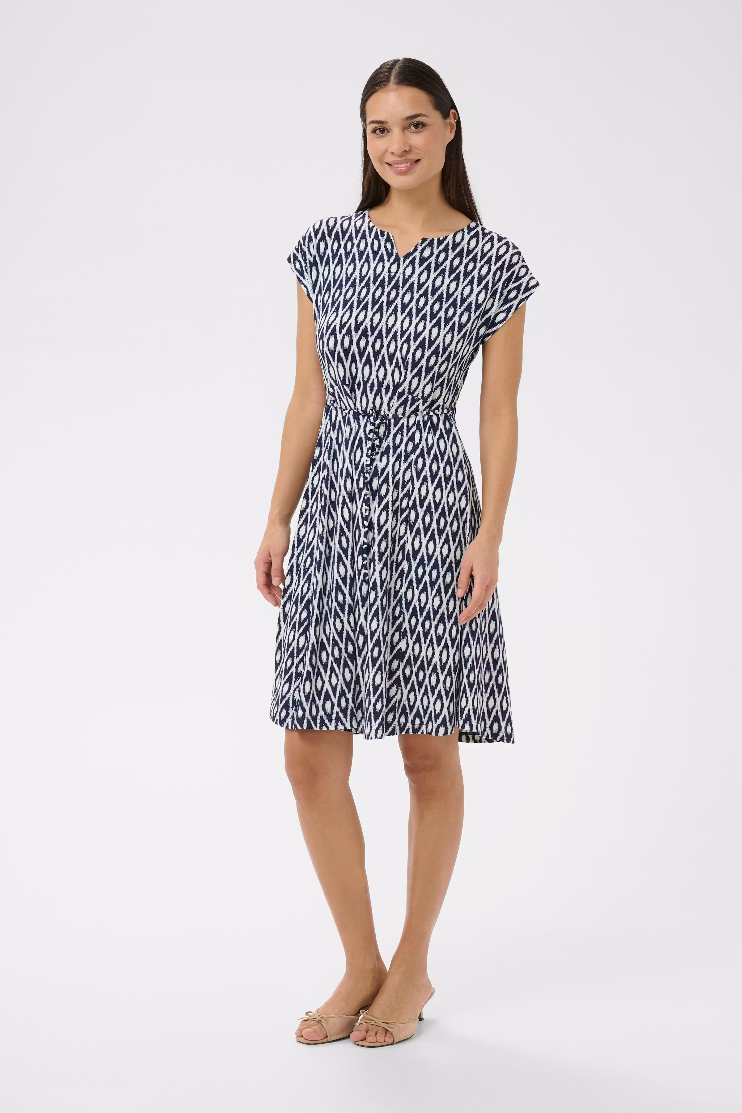 KAbella Klänning LOOKBOOK FRONT 10508466-109245